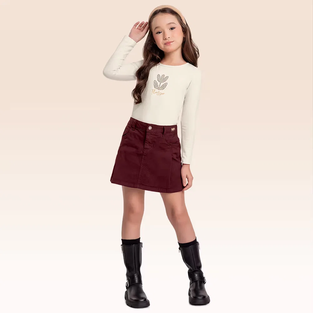 Conjunto blusa manga longa em cotton leve e shorts saia em sarja — imagem 1