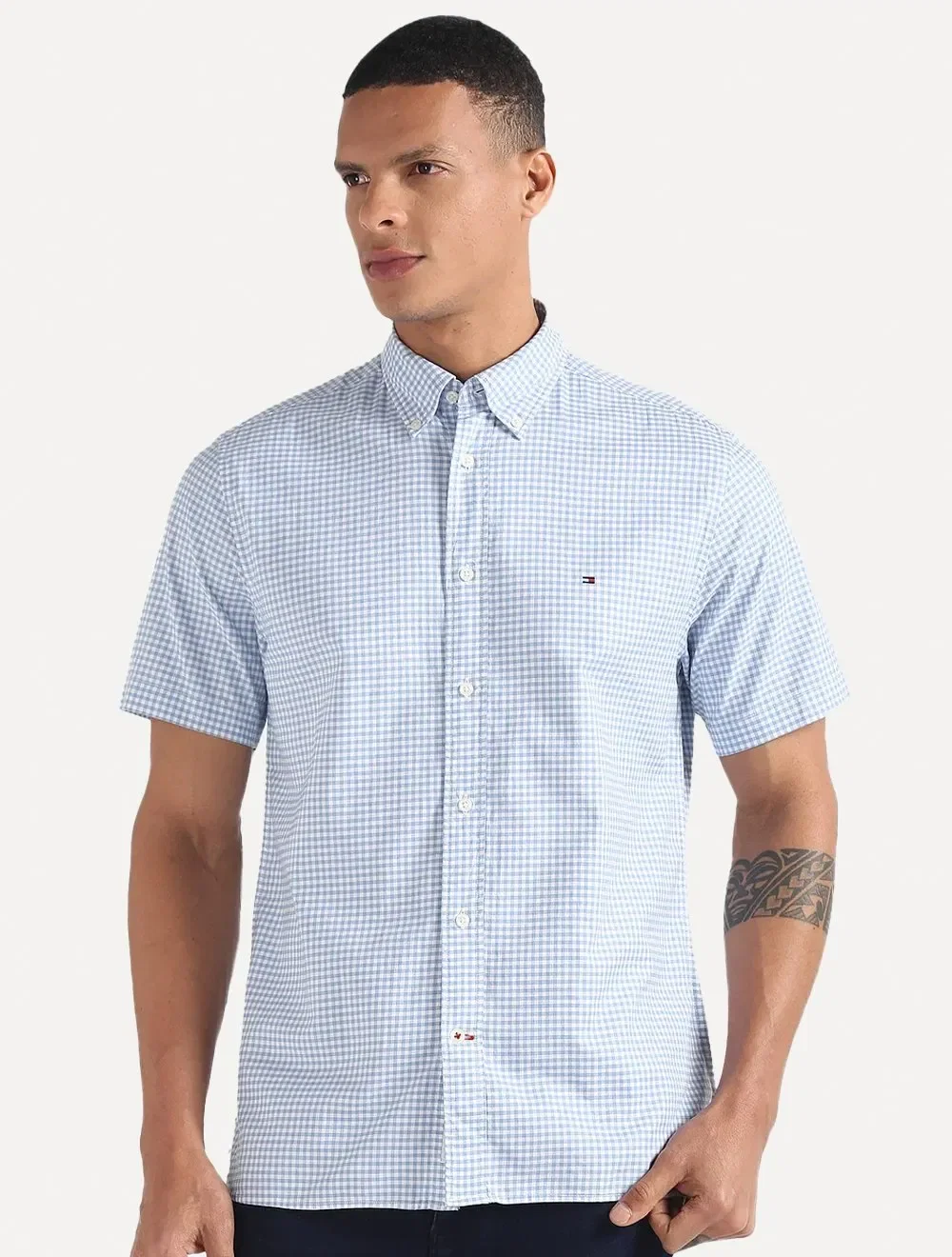Camisa Tommy Hilfiger Masculina Manga Curta Xadrez Gingham Branca / Azul Claro