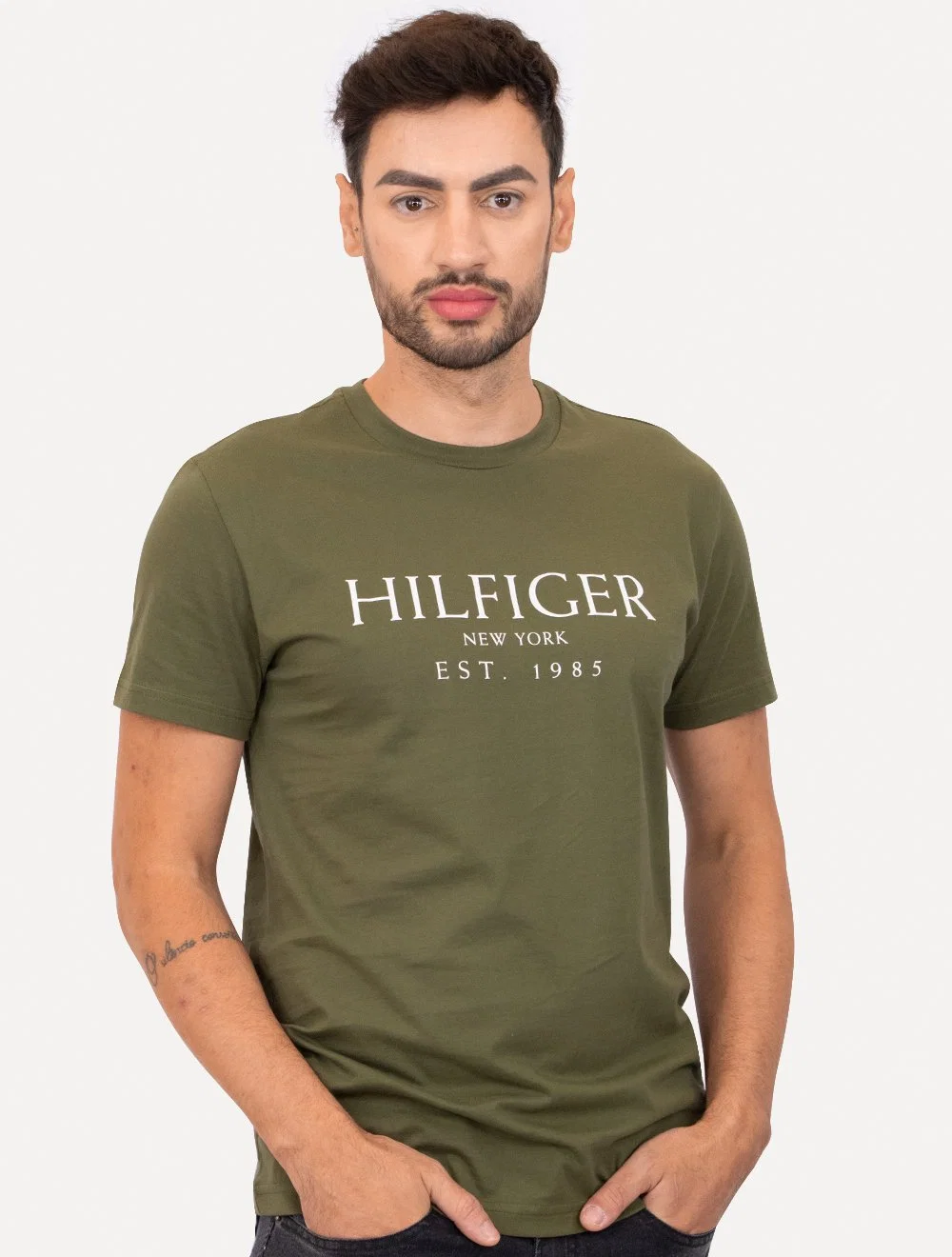 Camiseta Tommy Hilfiger Masculina Big Logo Est.1985 Verde Militar