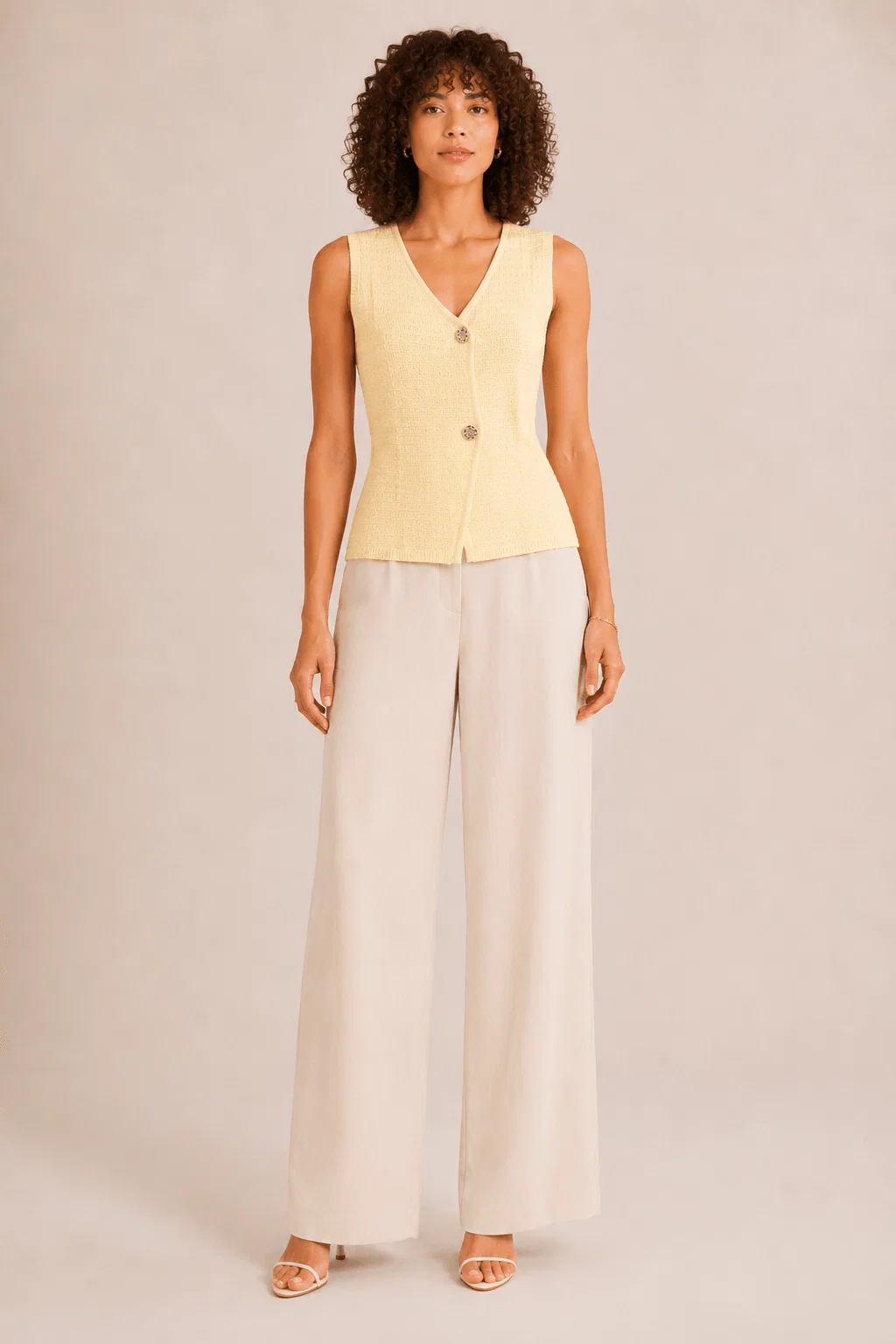 Blusa Tricot Decote v Abotoamento - Amarelo — imagem 1