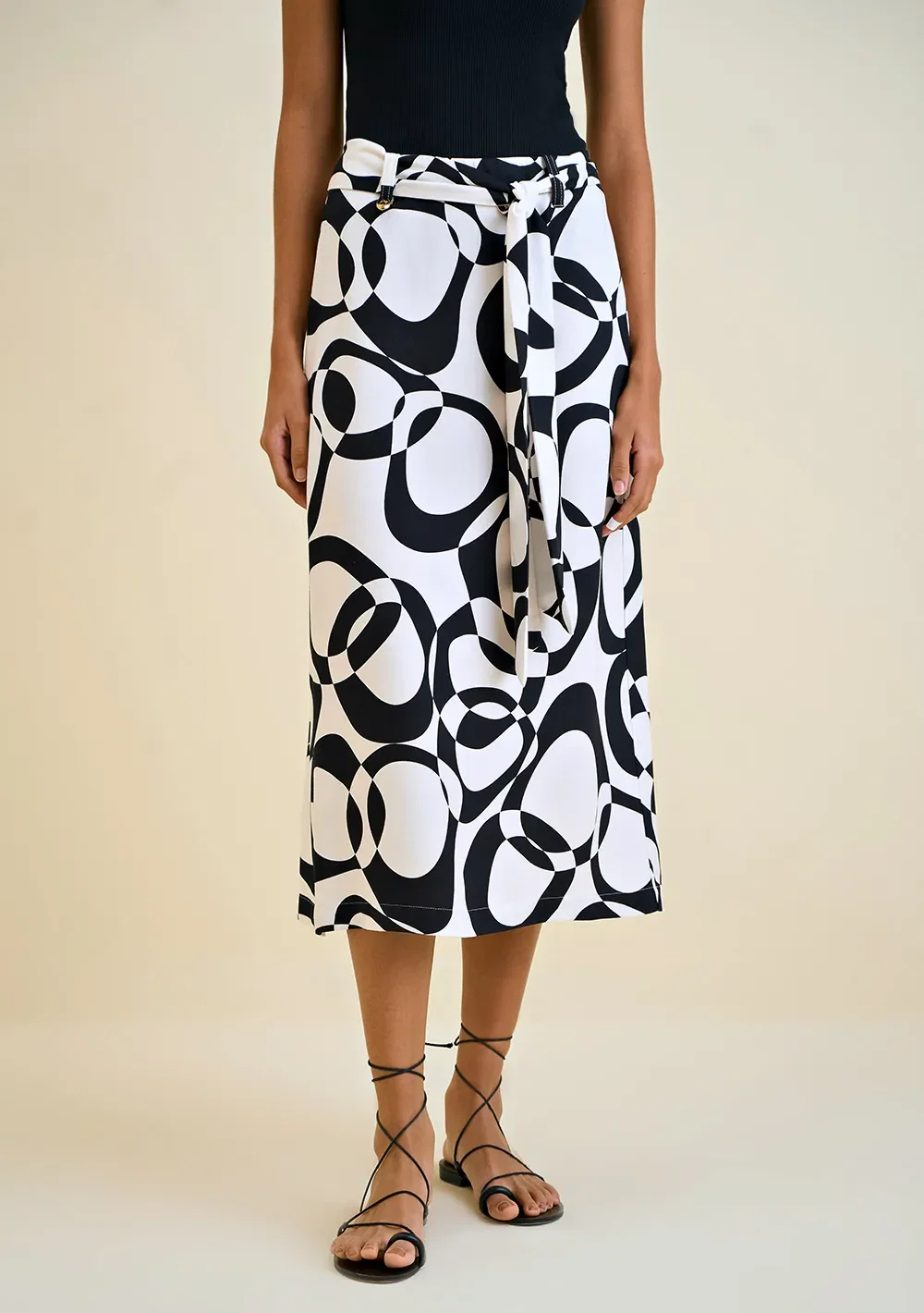Saia Morena Rosa Midi Clochard Com Faixa Preto — imagem 1