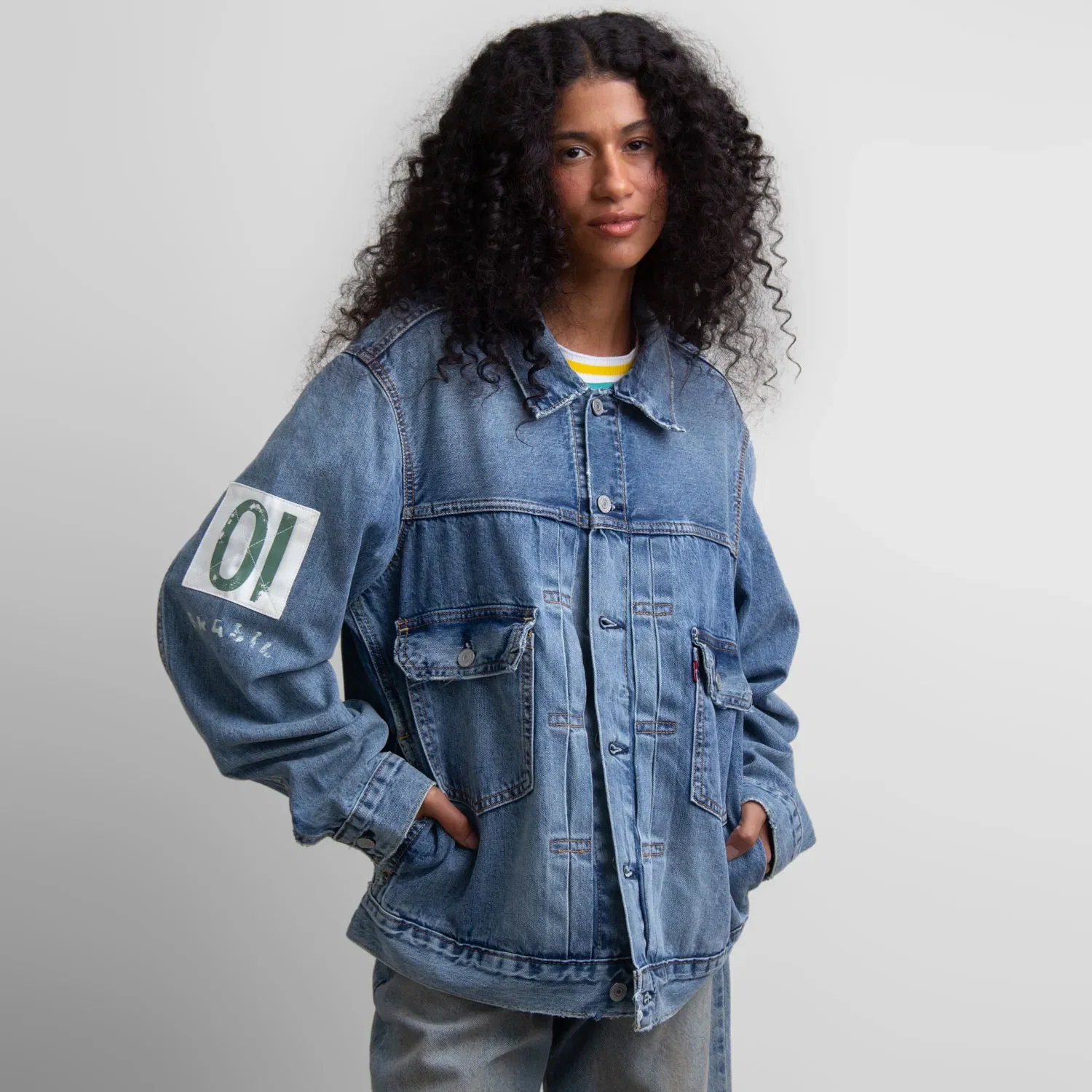 Jaqueta Jeans Trucker Levi's® x Piet Lavagem Clara — imagem 1