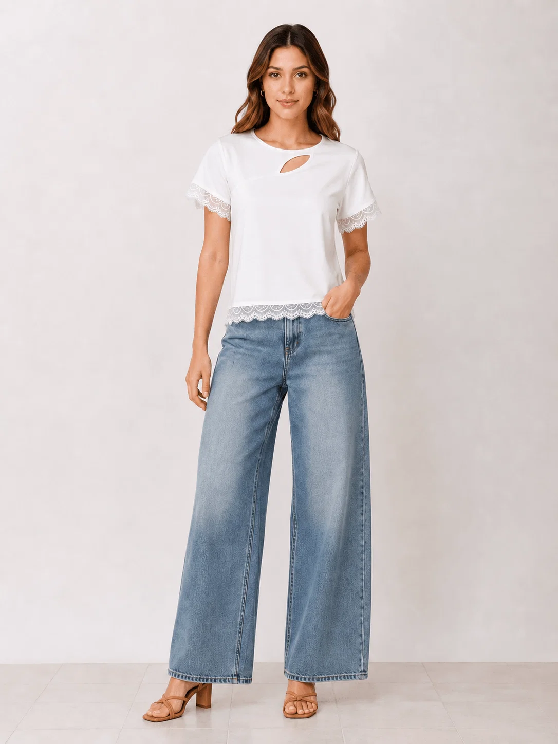 Blusa Manga Curta Detalhe Renda - Branco — imagem 1