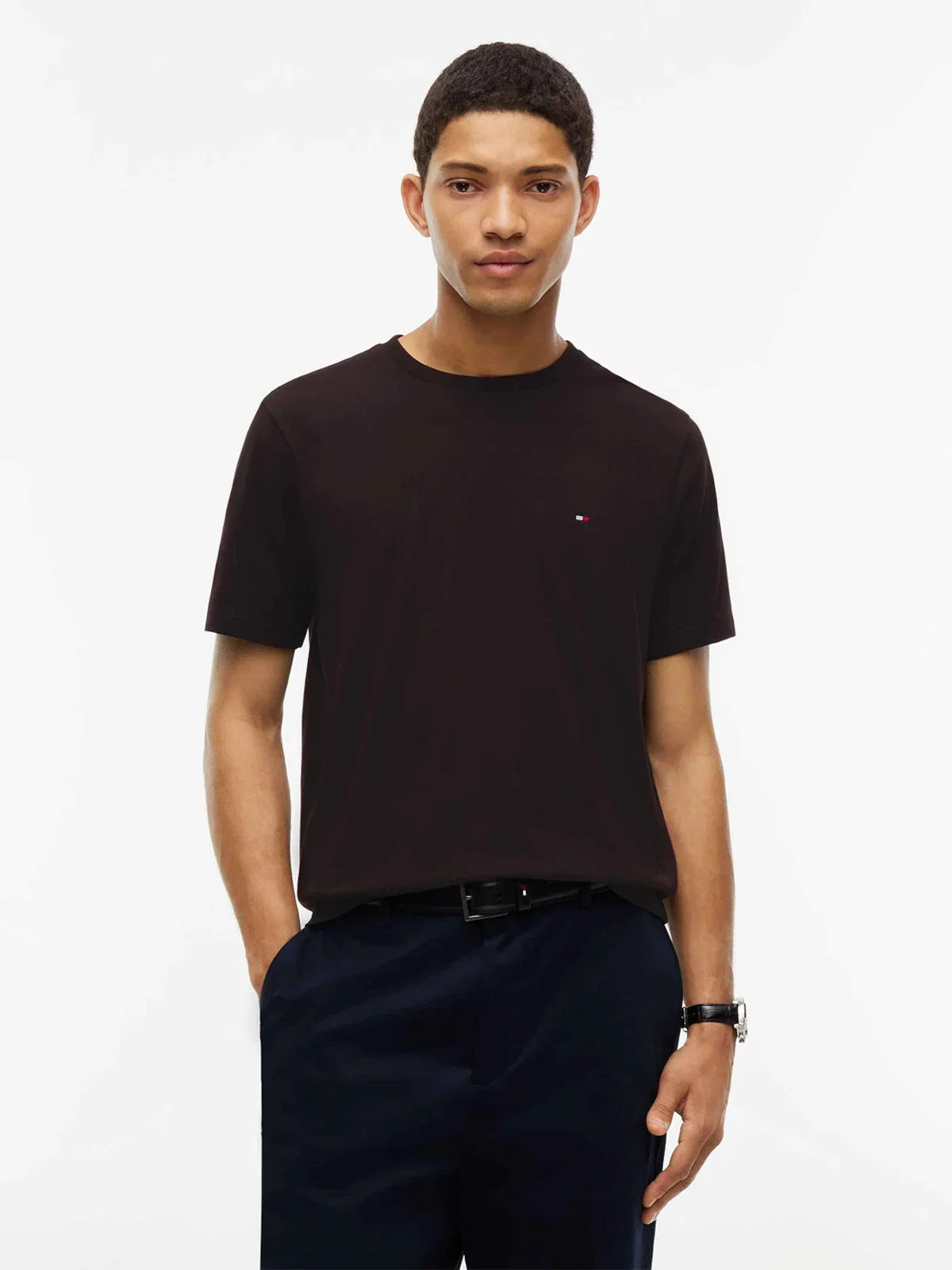 Camiseta de Gola C com Bordado de Bandeira — imagem 1