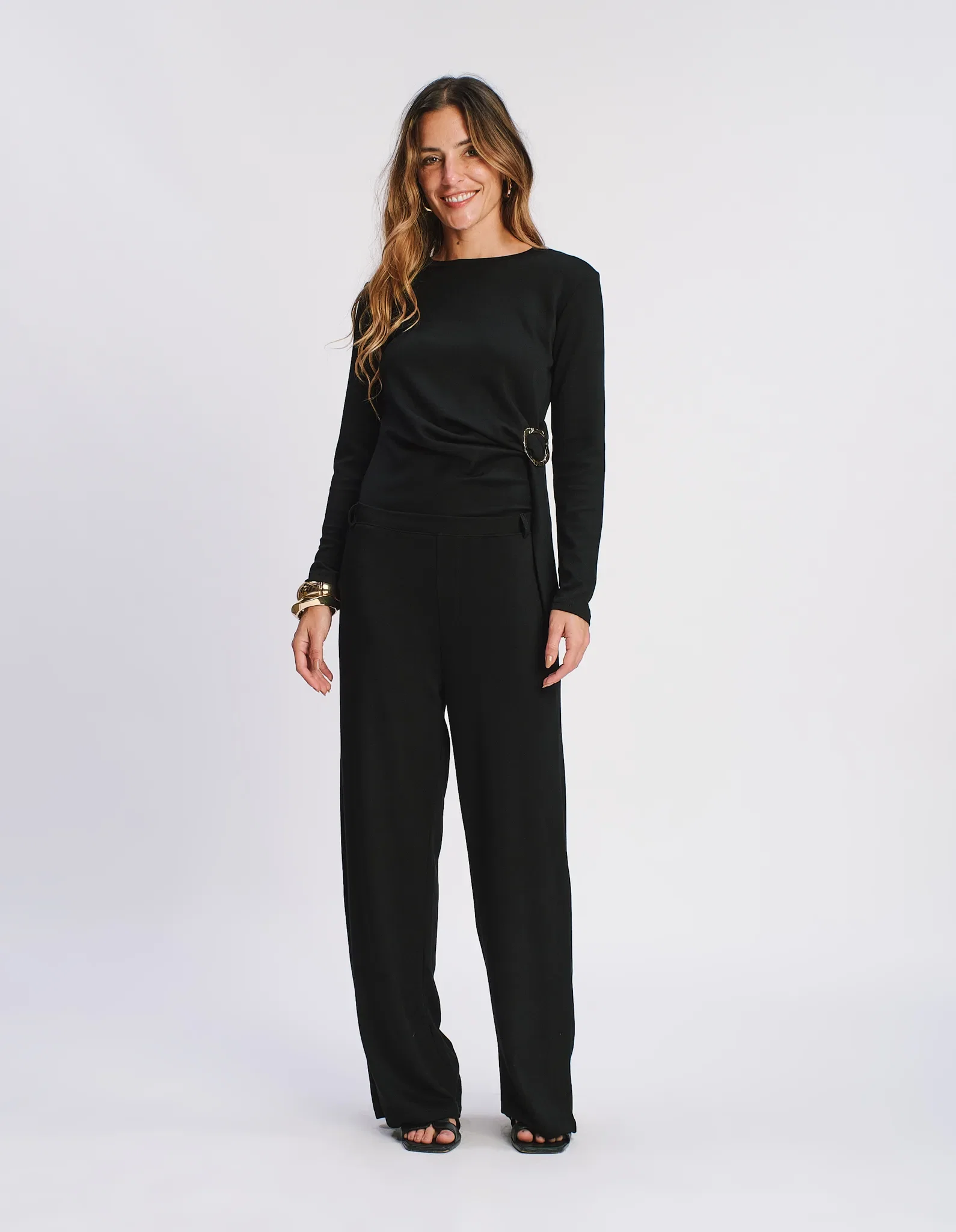 Calça Pantalona Bolsos Laterais - Preto — imagem 1