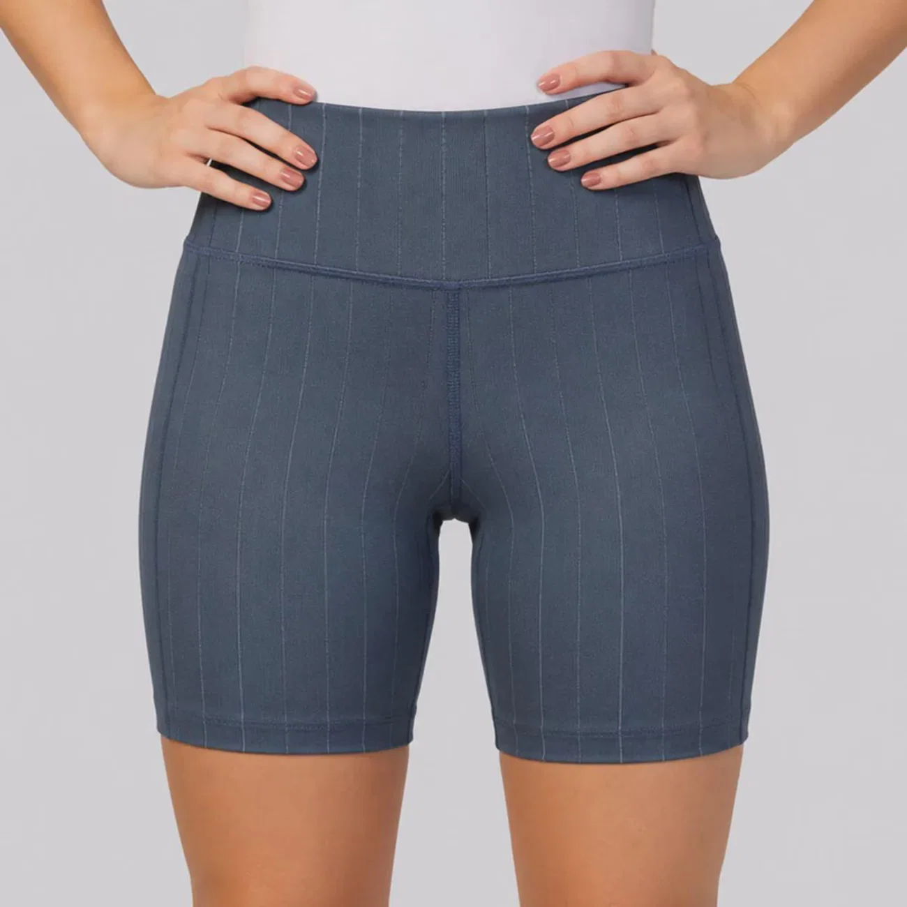 Bermuda Fila Pinstripes Flow II Feminina — imagem 1