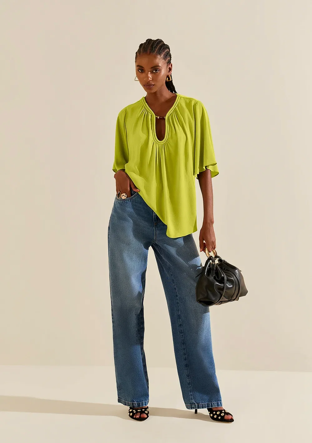 Blusa Morena Rosa Solta Decote Careca Manga Curta Padrão Verde — imagem 1
