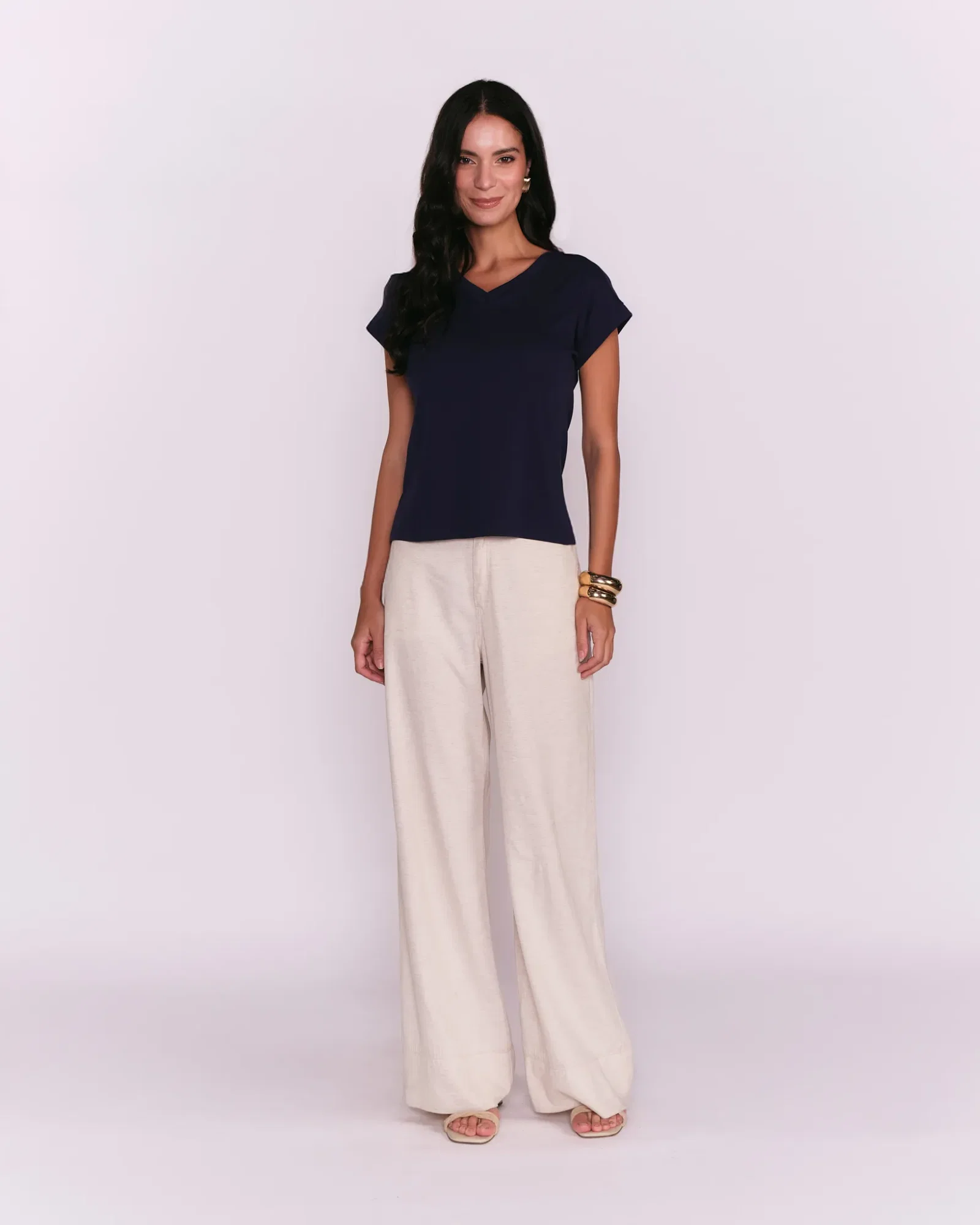 Blusa Básica Decote v Manga Curta - Azul Marinho — imagem 1
