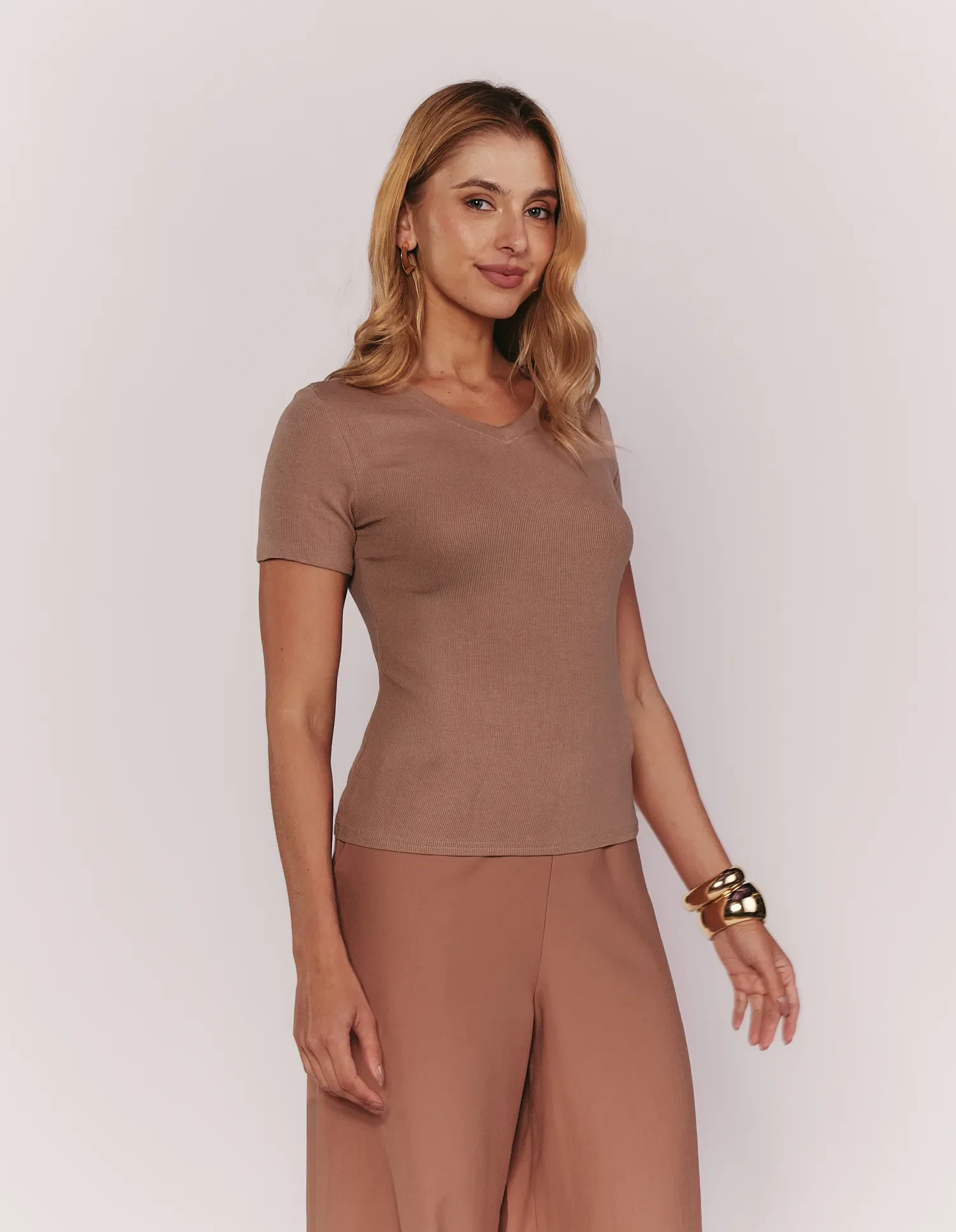 Blusa Canelada Decote v - Bege