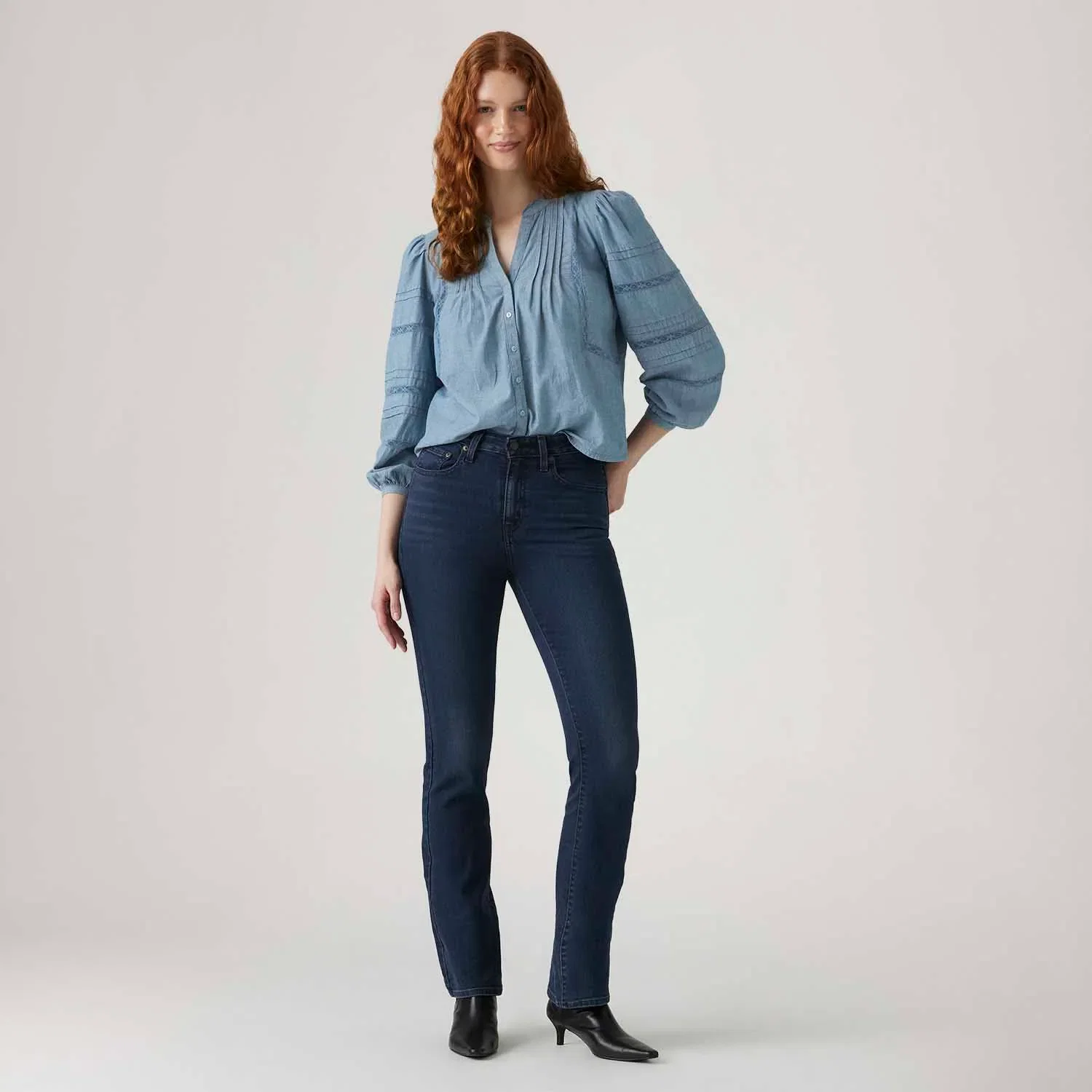 Calça Jeans Levi's® 725® High Rise Bootcut Lavagem Escura — imagem 1