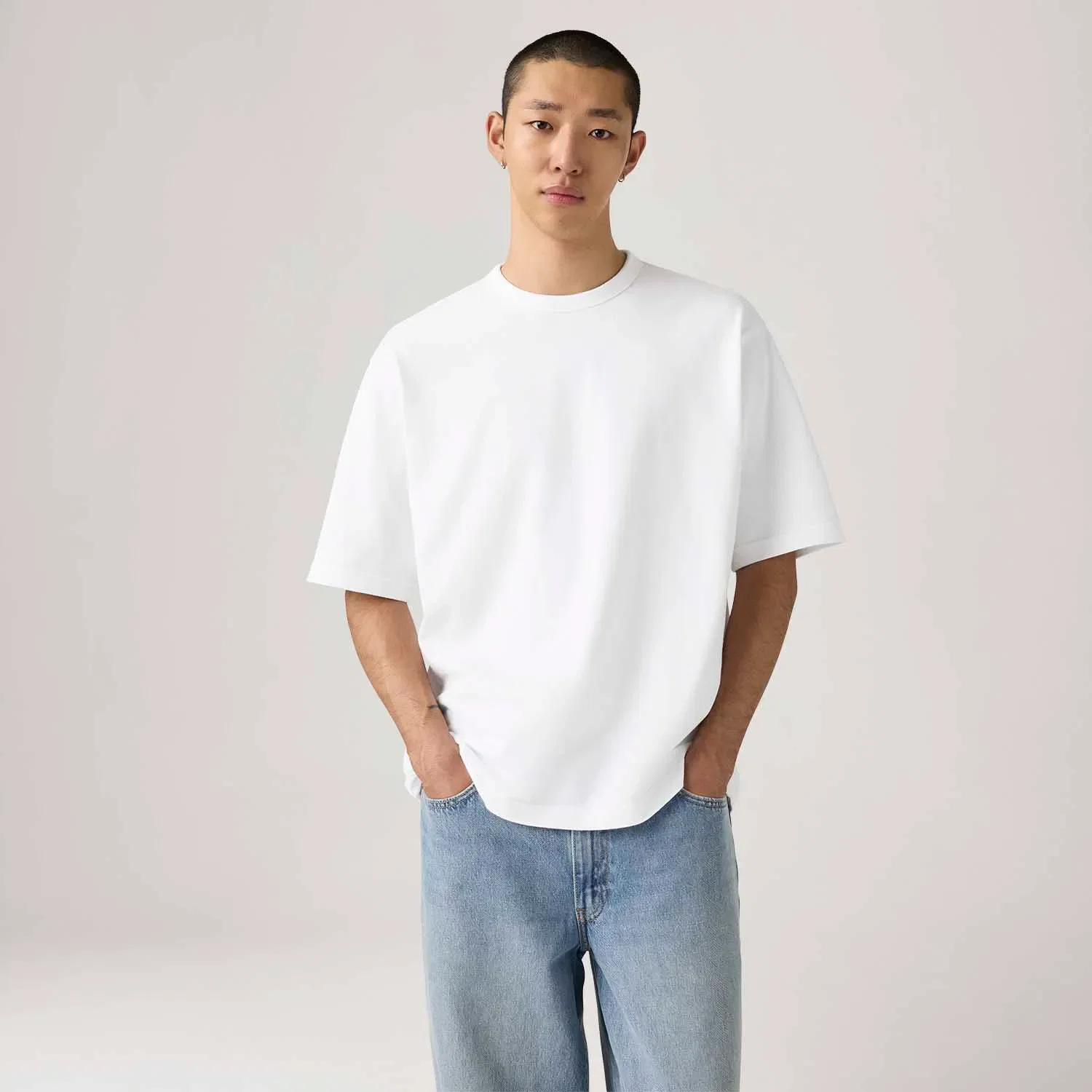 Camiseta Levi's® Heavyweight Loose Branca Manga Curta — imagem 1