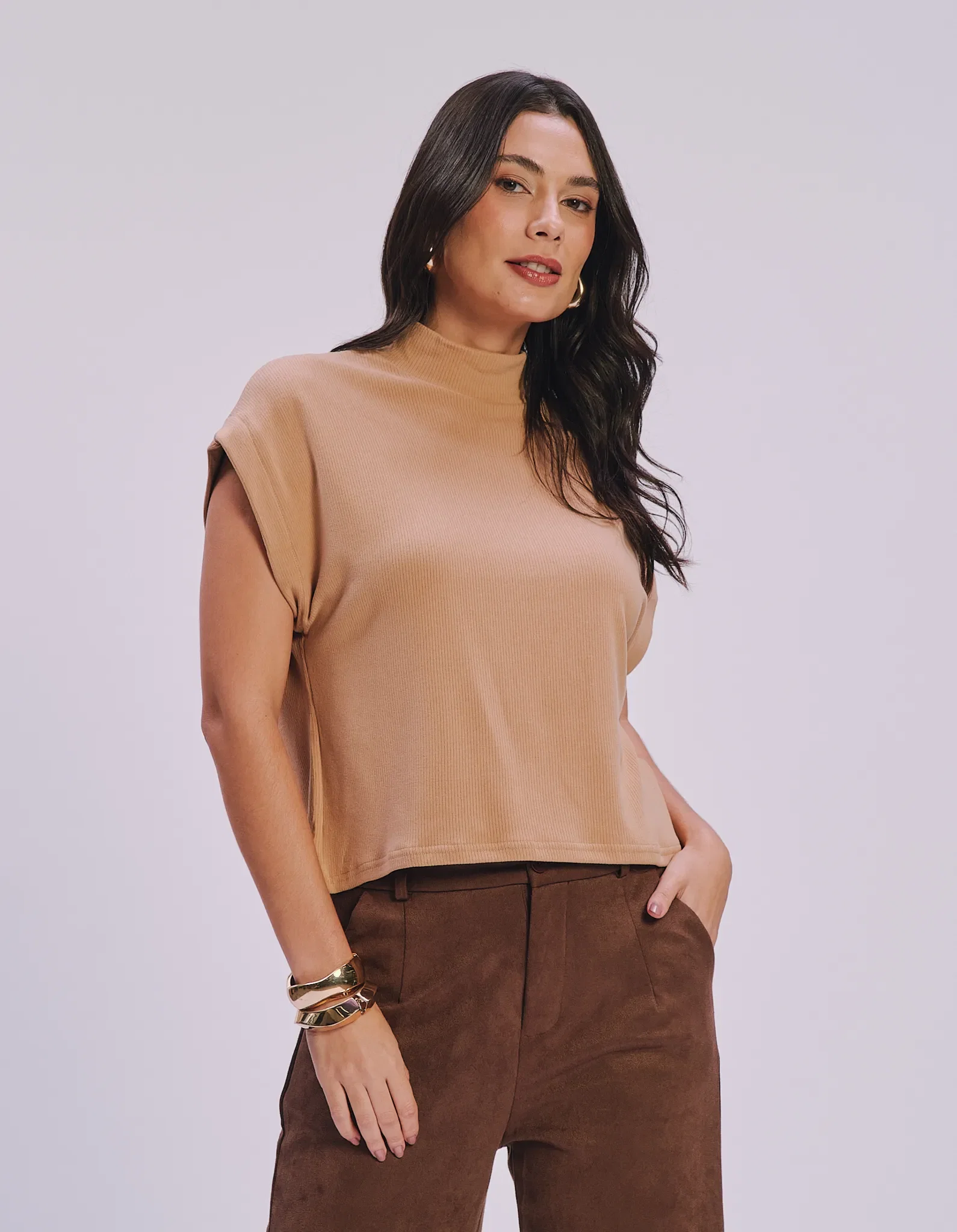 Blusa Manga Curta Gola Alta - Caqui — imagem 1