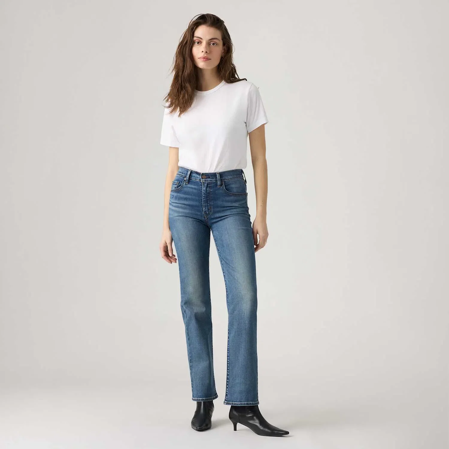 Calça Jeans Levi's® 723® High Rise Straight Lavagem Média — imagem 1