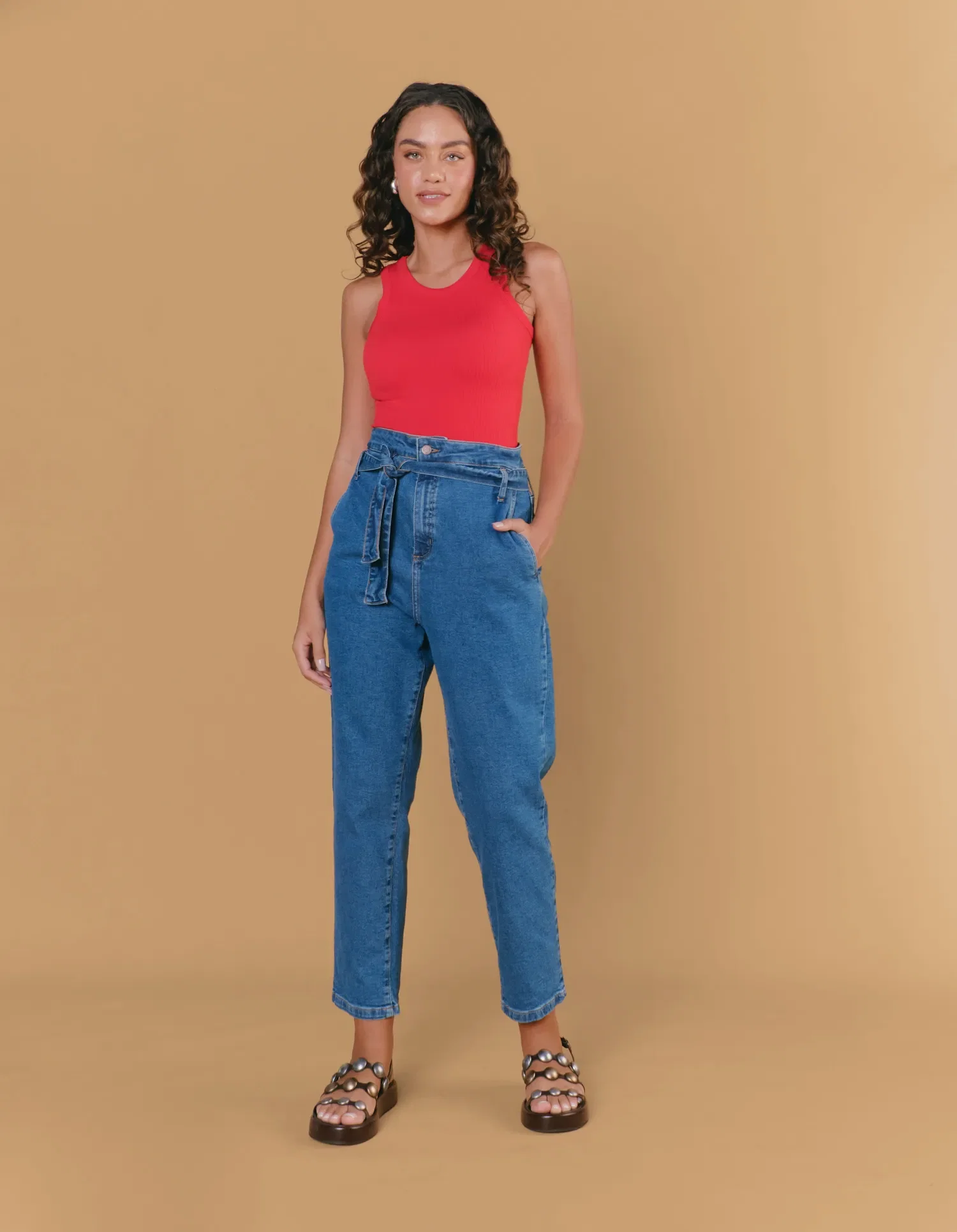 Calça Jeans Confort Clochard Com Cinto - Denim Medio — imagem 1
