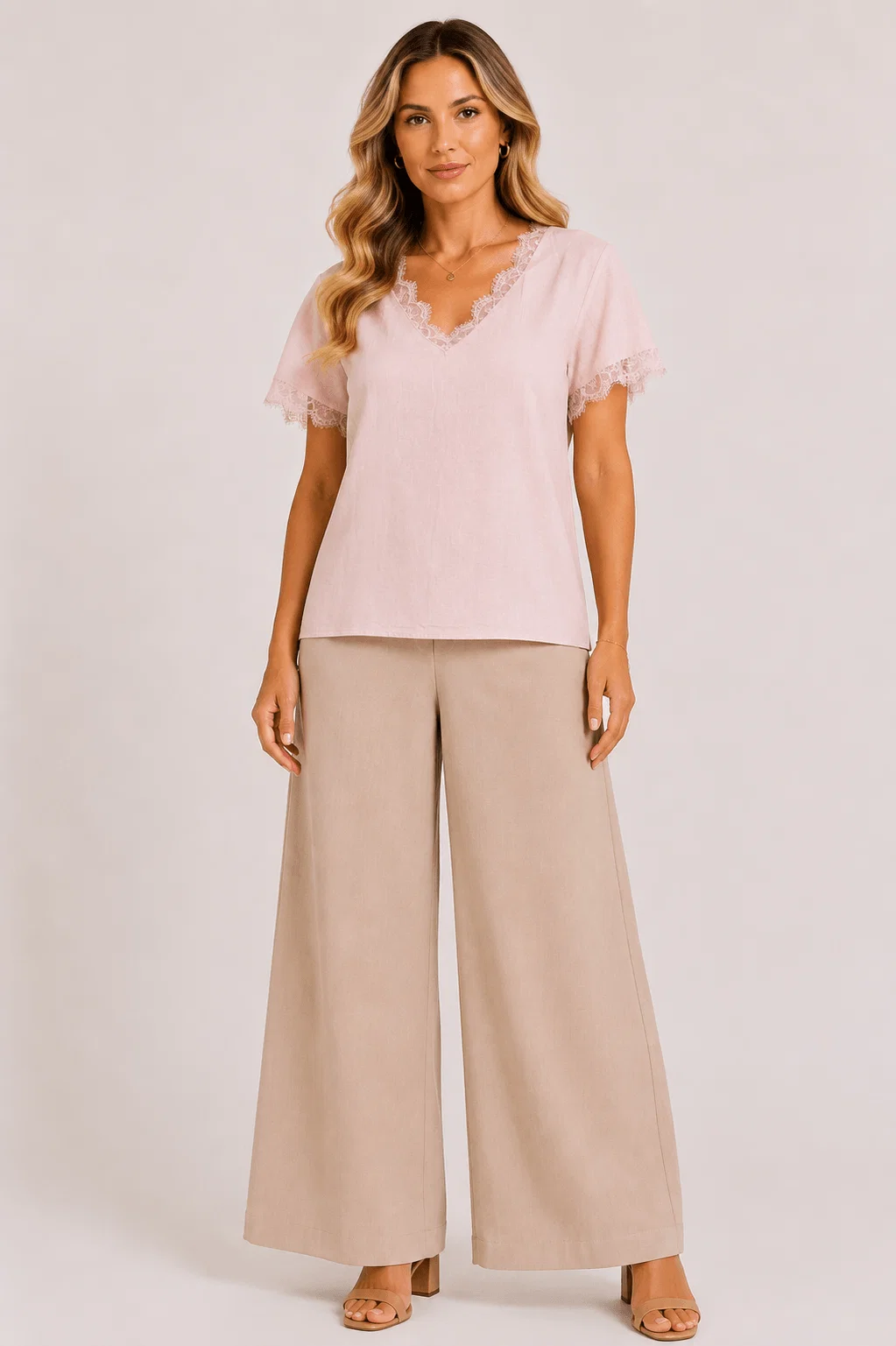 Blusa Manga Curta Decote v Detalhe Renda - Rosa