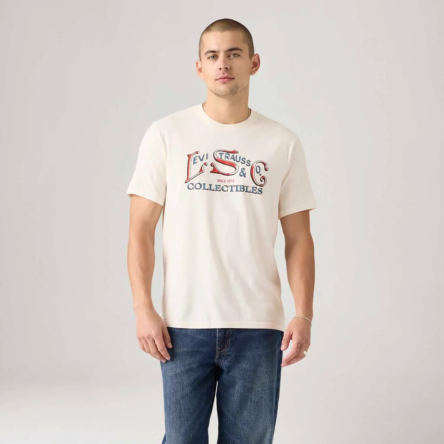 Camiseta Levi's® Relaxed Off White Manga Curta — imagem 1