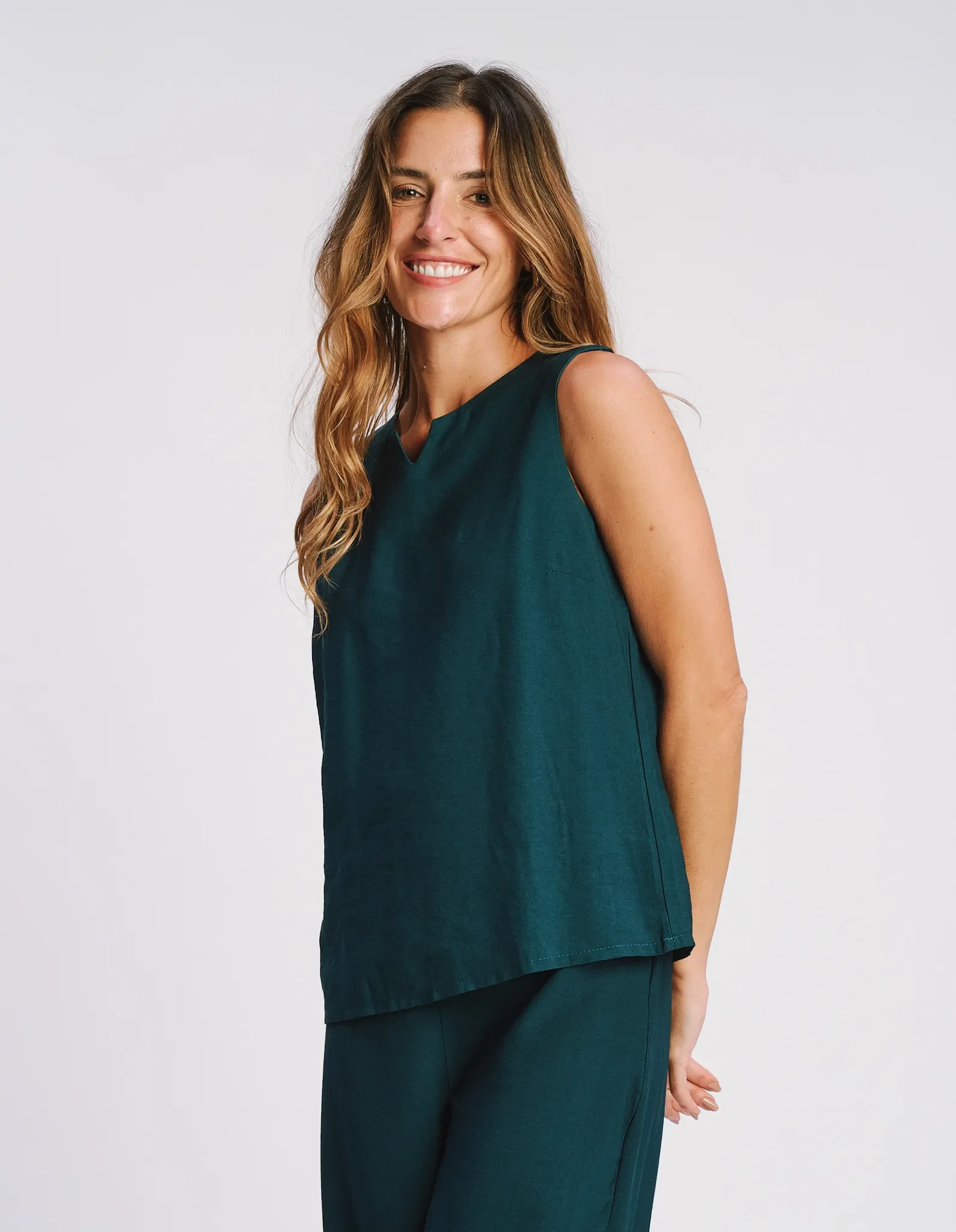 Blusa Alfaiataria Decote v - Verde
