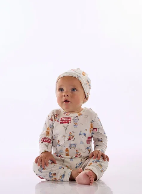 Gorro Bebê Em Suedine Premium Com Estampa Digital Multicolor Up Baby