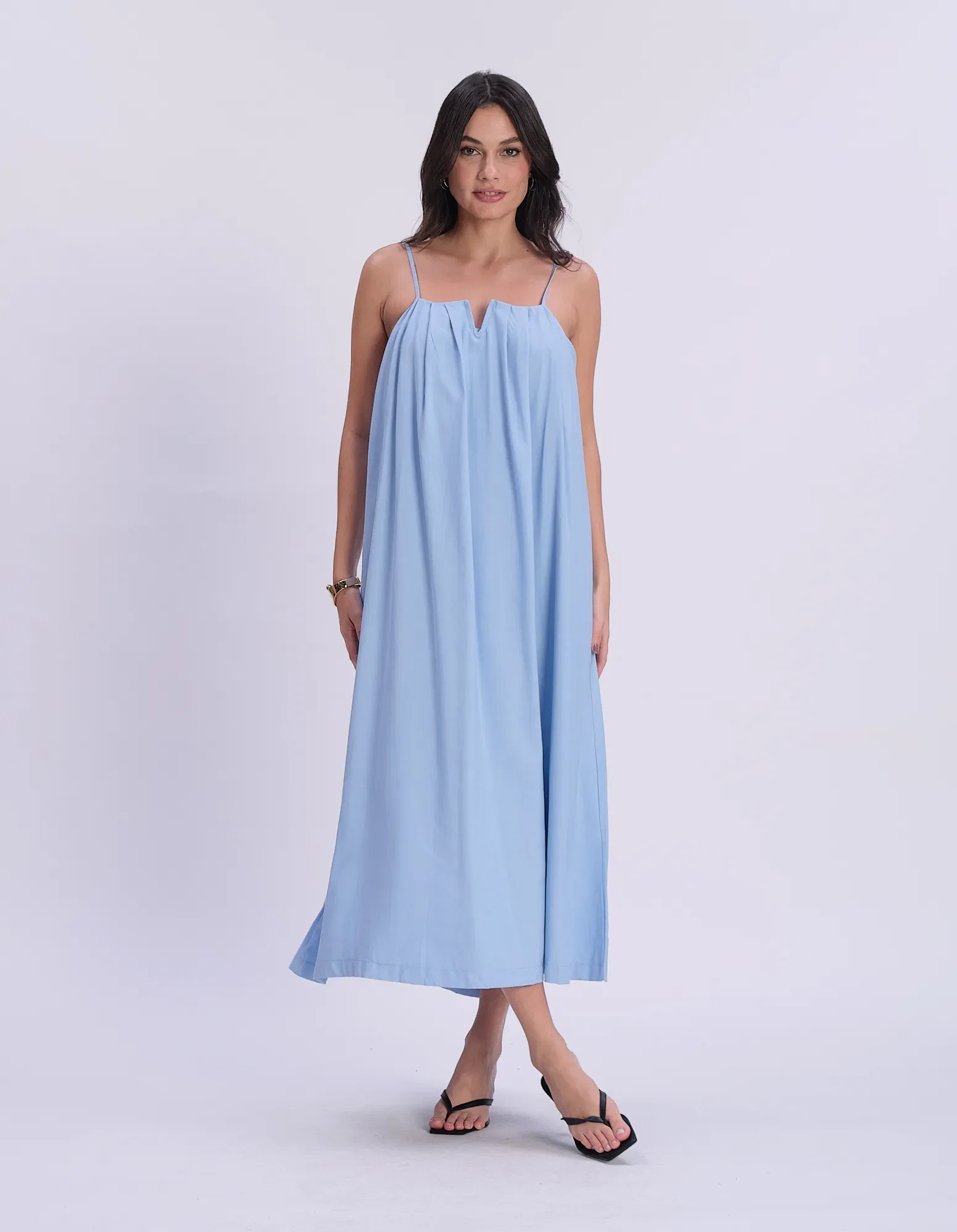 Vestido Longo Amplo Detalhe v - Azul Claro