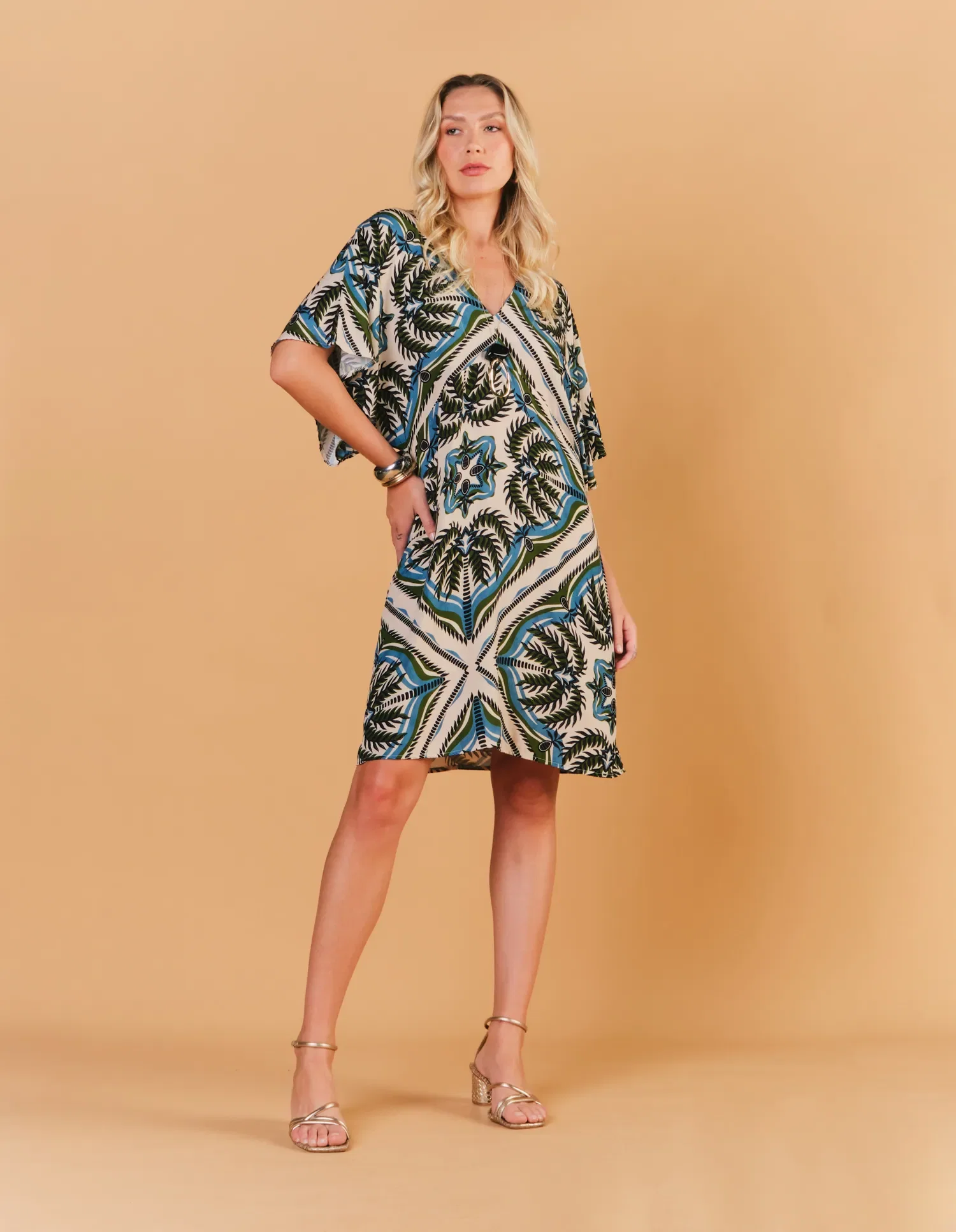 Vestido Curto Estampado Lenço Coqueiro - Areia