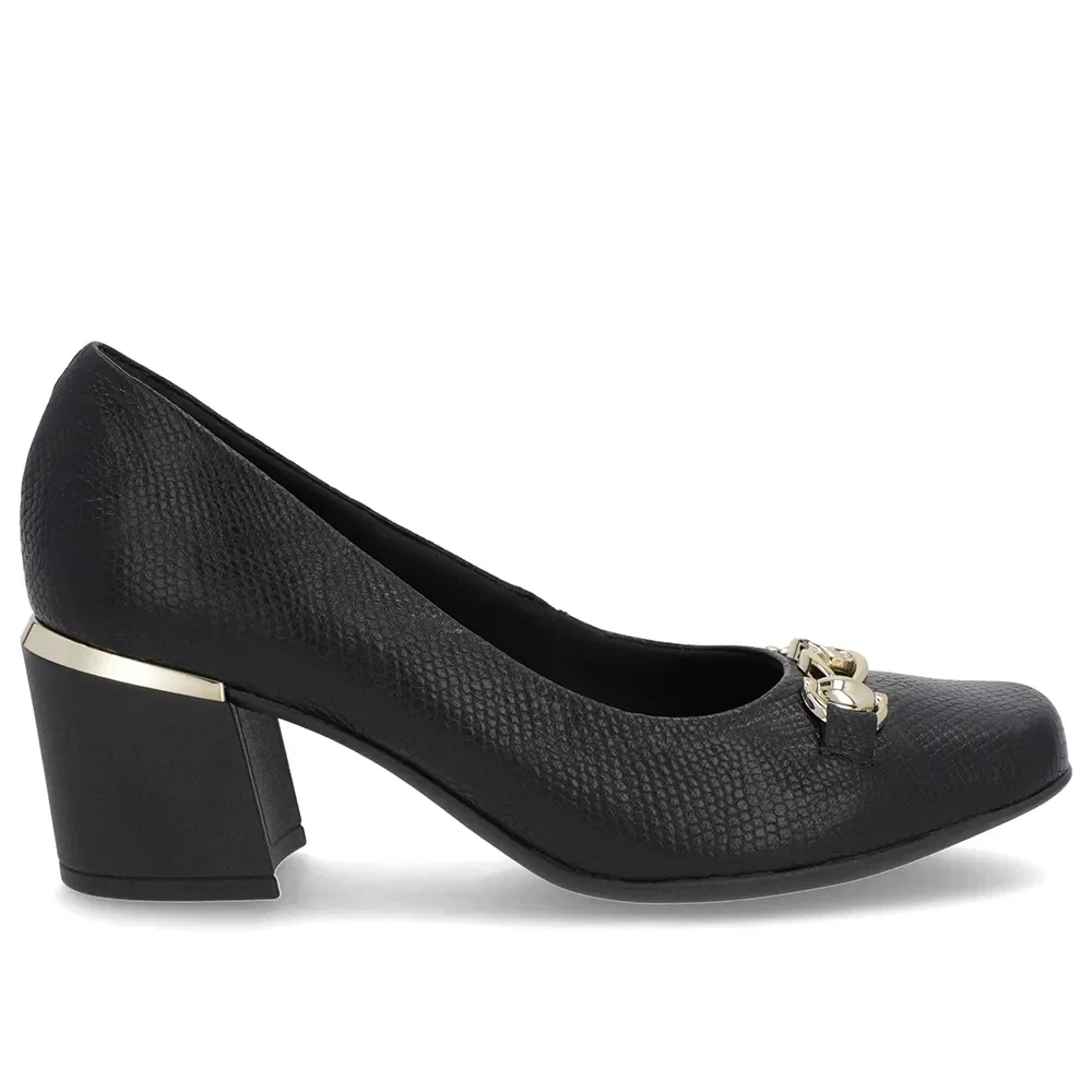 Scarpin Preto Textura Couro Bico Quadrado Detalhe Salto — imagem 1