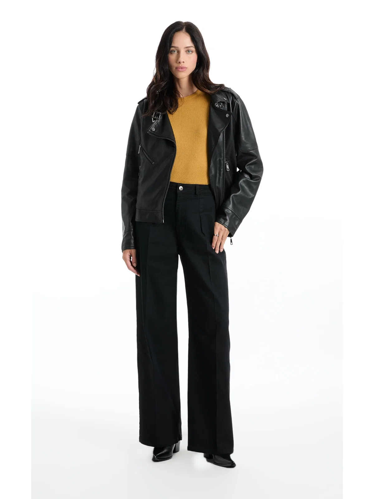 Calça First Black Wide Leg Lav 35 Amaciado — imagem 1