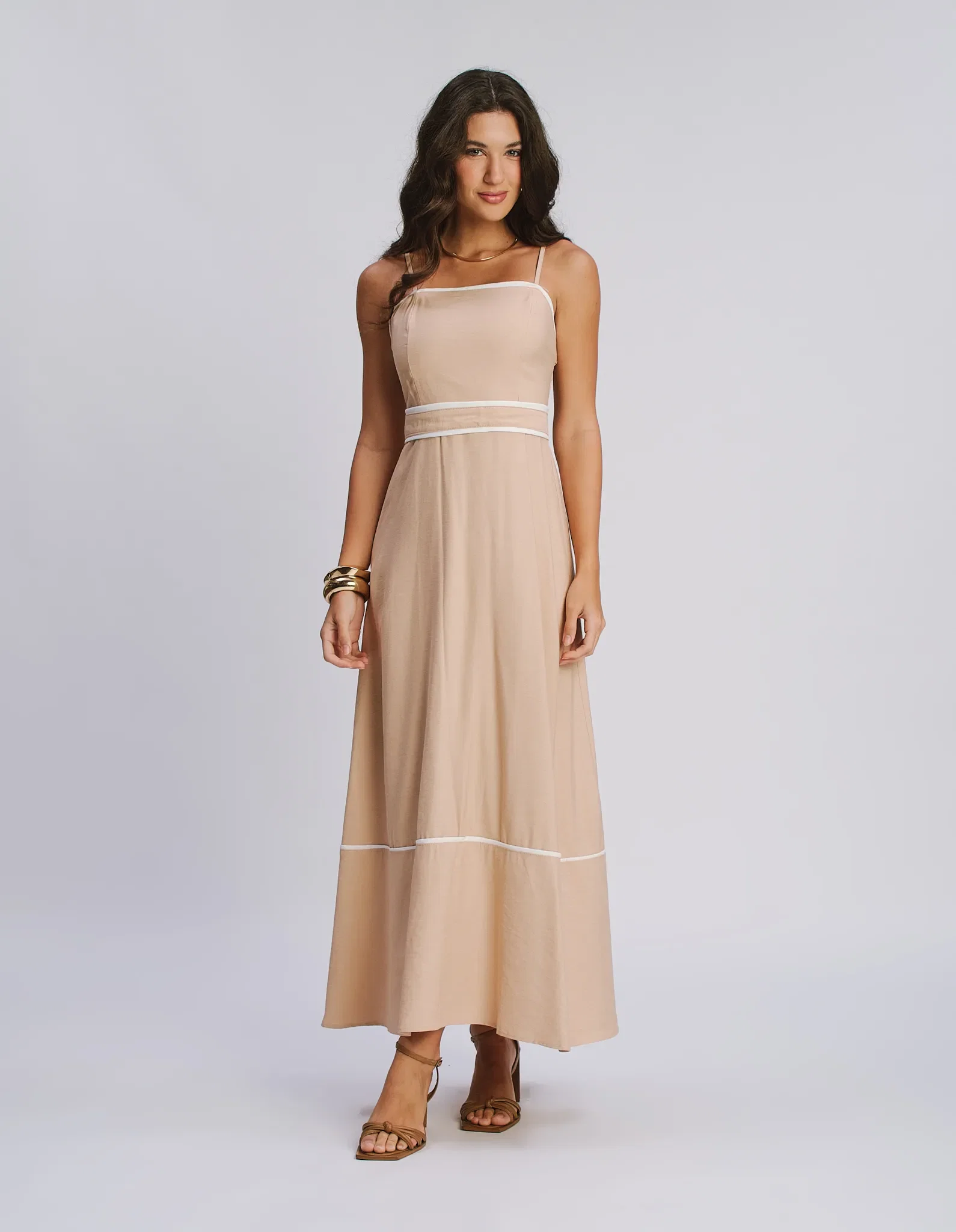 Vestido Longo Detalhe Vivos Contrastante - Bege — imagem 1