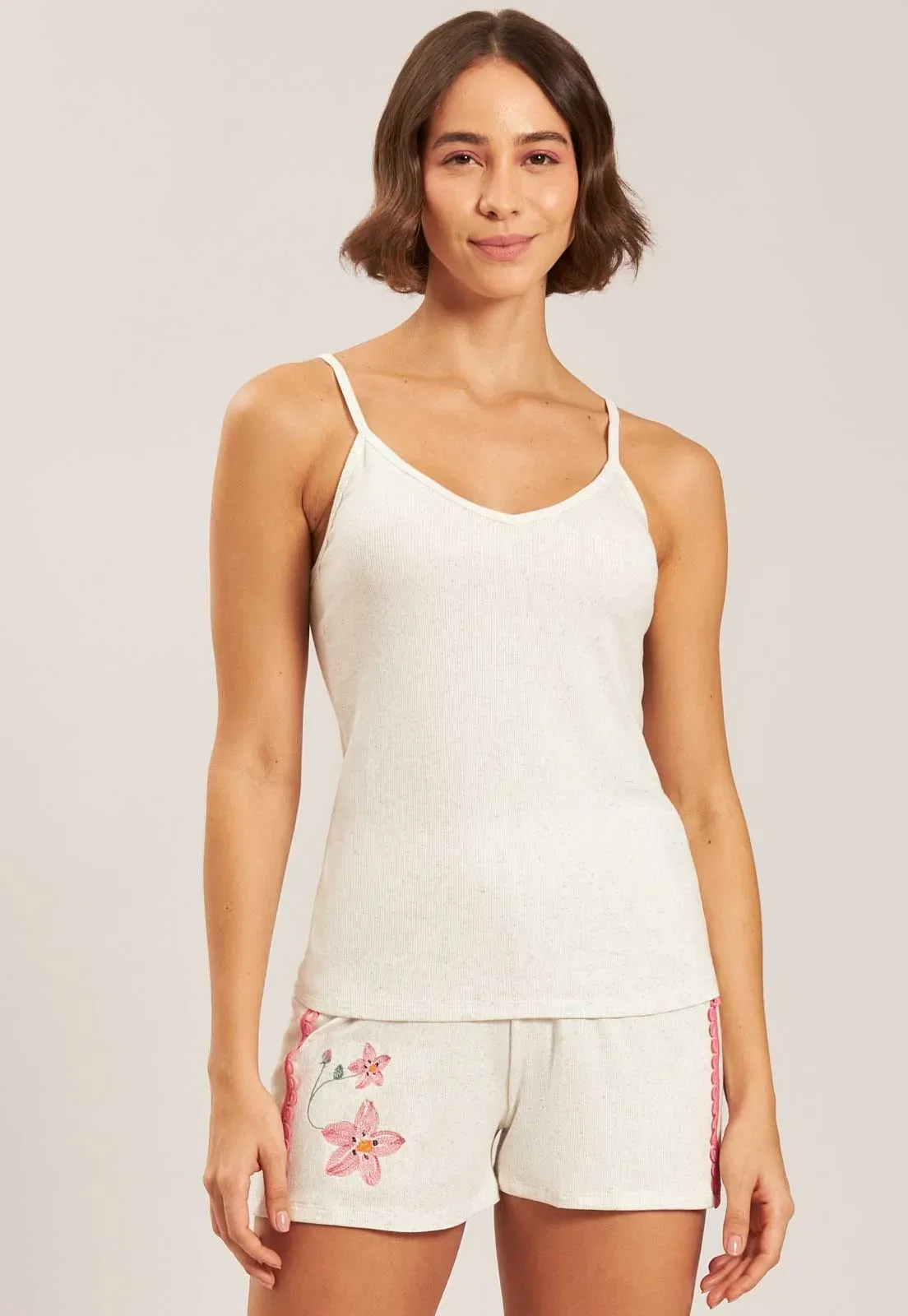 Shortdoll de Viscose Canelada Baunilha