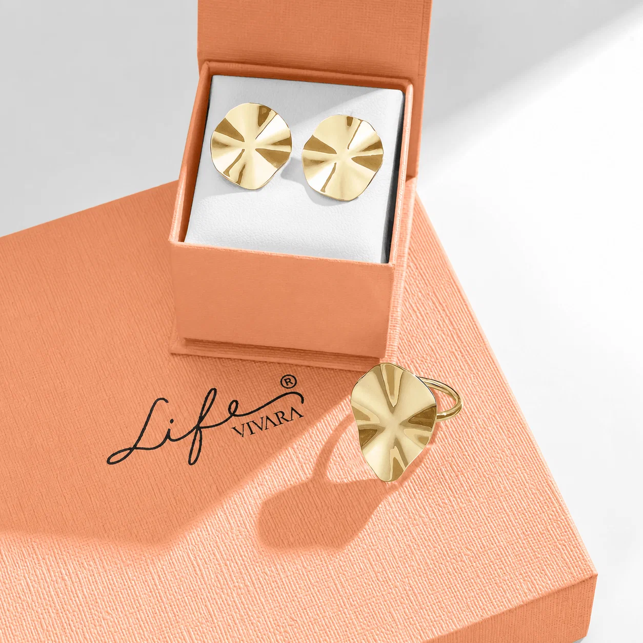 Kit Life Elegance - Conjunto Anel + Brinco Oval em Prata 925 com Banho de Ouro Amarelo 18k