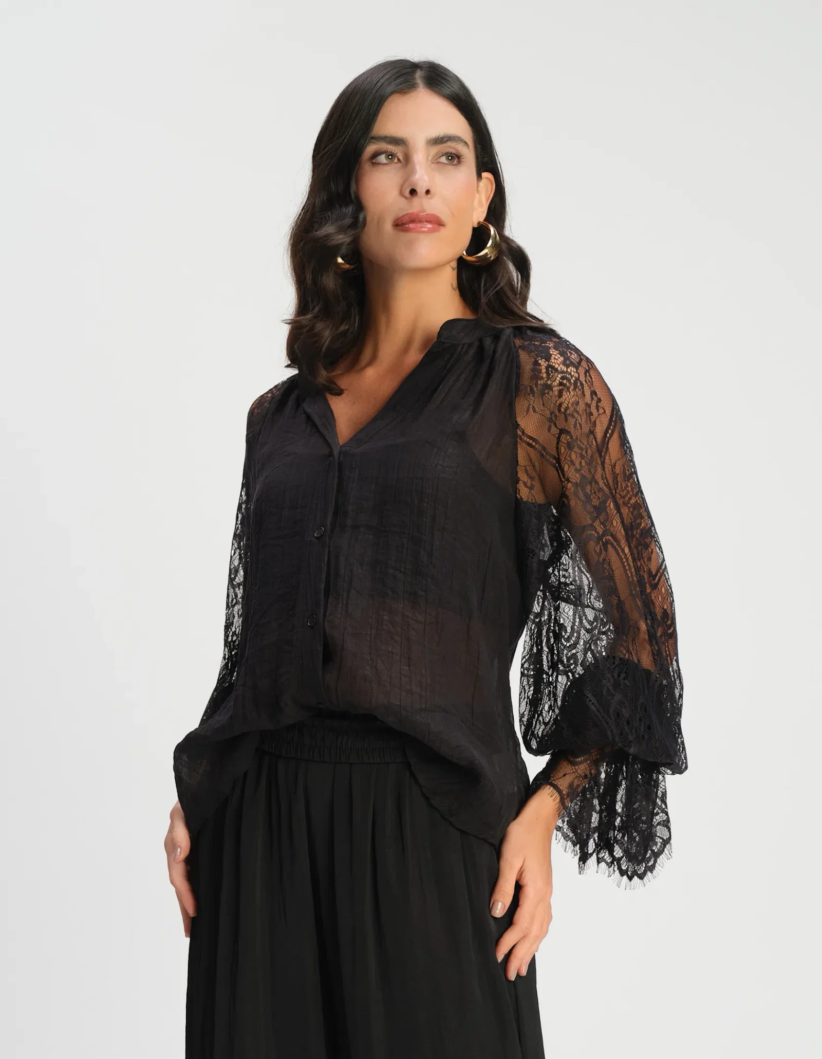 Camisa Manga Longa Rendada - Preto — imagem 1