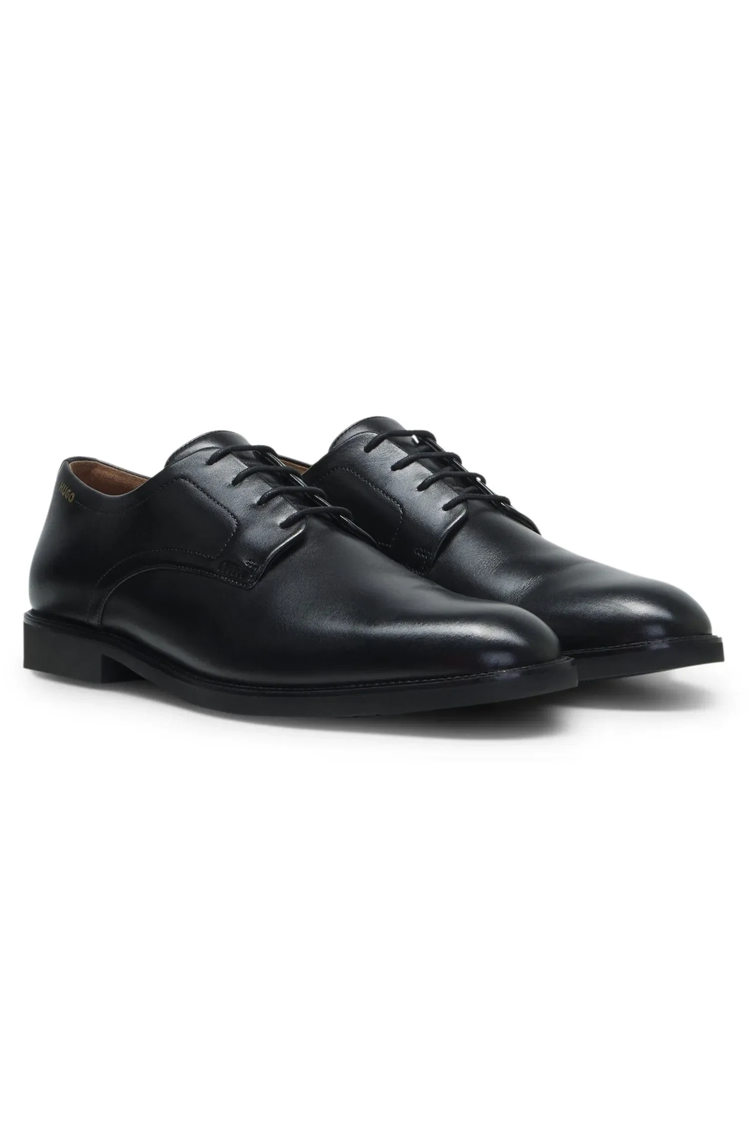Sapatos Derby Em Couro Liso Com Logo Em Relevo
