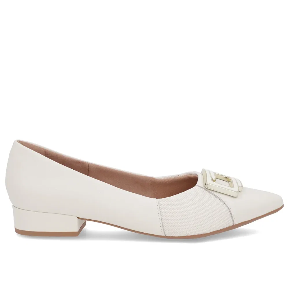 Scarpin Branco Marfim Couro Bico Fino Enfeite — imagem 1