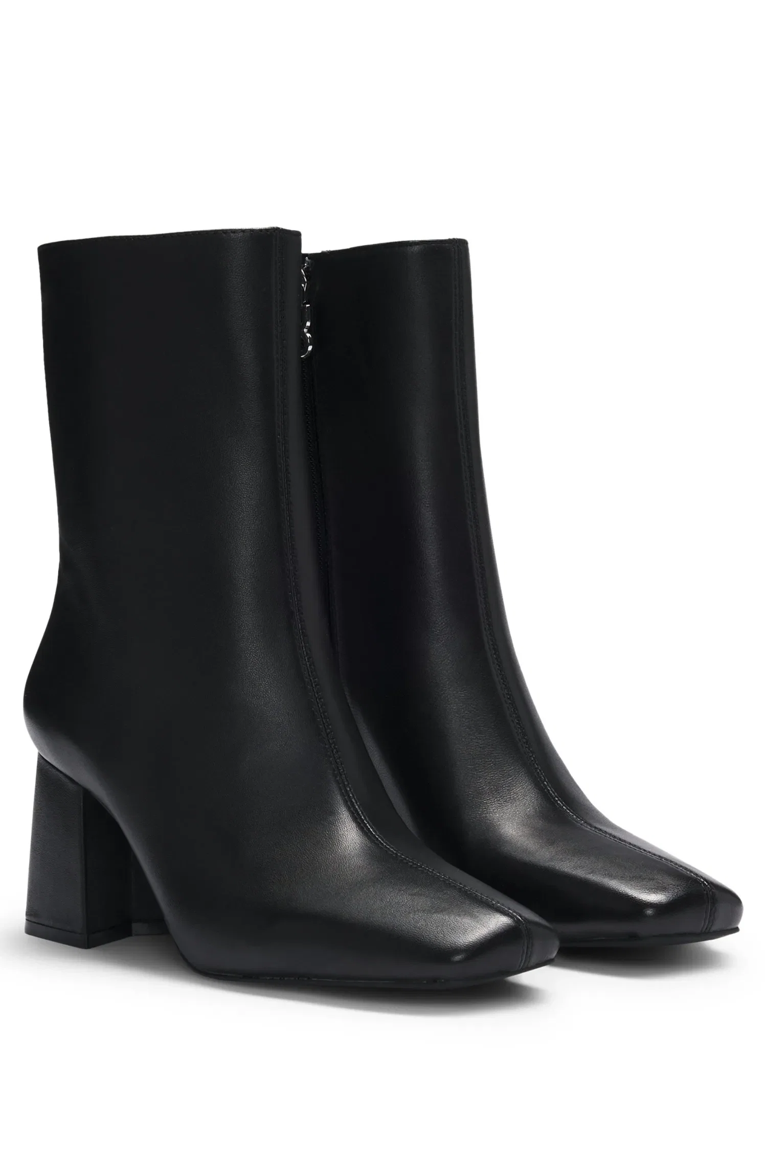 Botas De Cano Curto Em Couro Com Salto Bloco — imagem 1