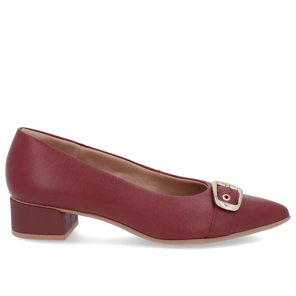 Scarpin Vermelho Couro Bico Fino Fivela — imagem 1