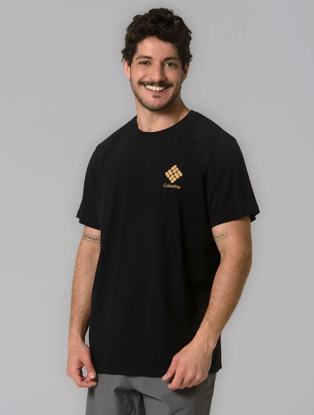 Camiseta Columbia Masculina CSC Stacked Logo — imagem 1