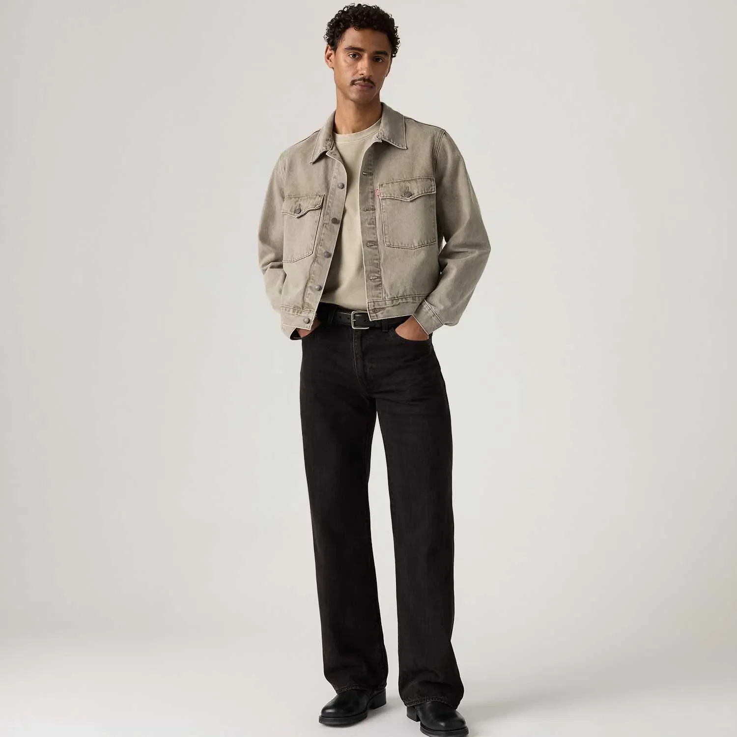 Calça Jeans Levi's® 567® Relaxed Flare Preto — imagem 1