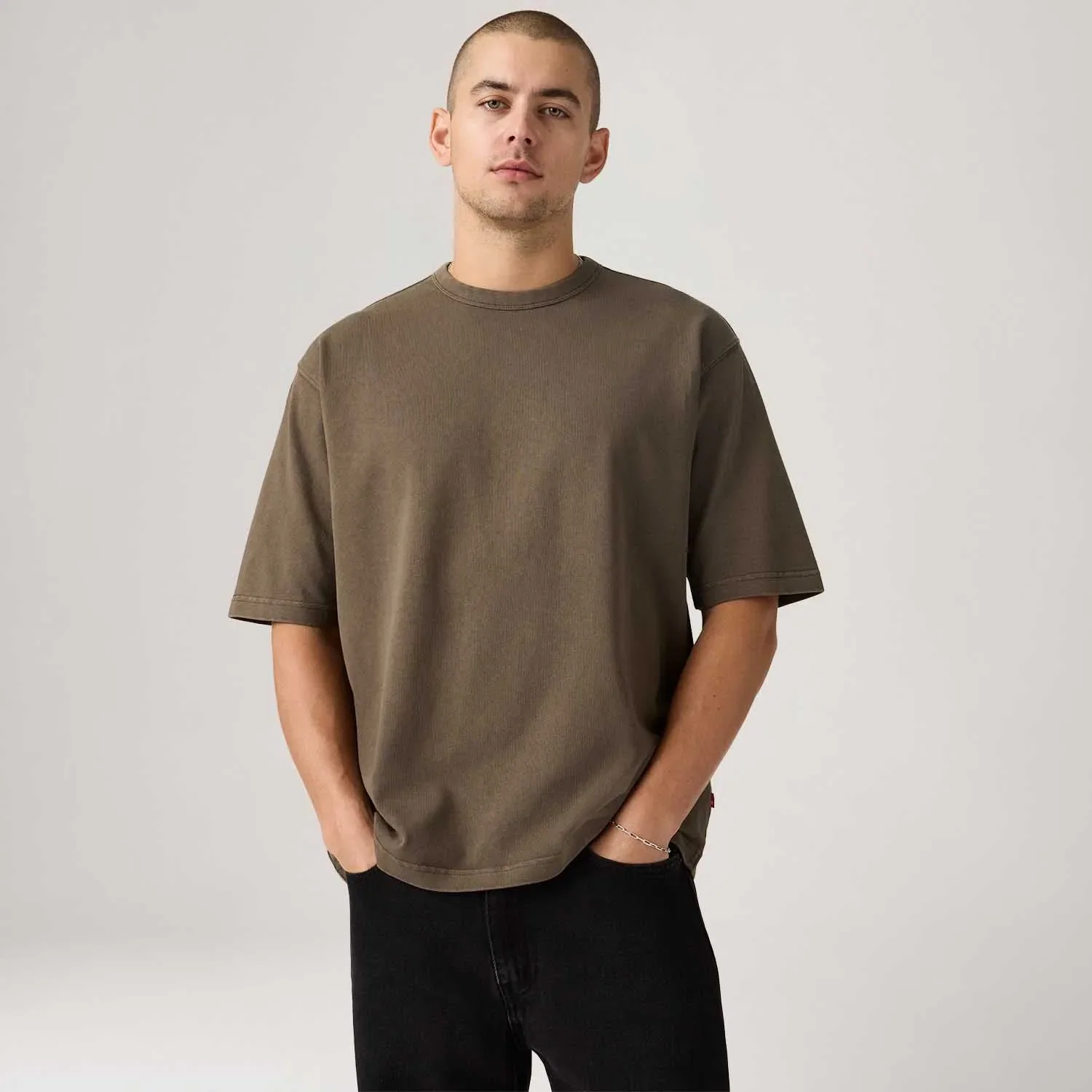 Camiseta Levi's® Heavyweight Loose Marrom Manga Curta — imagem 1