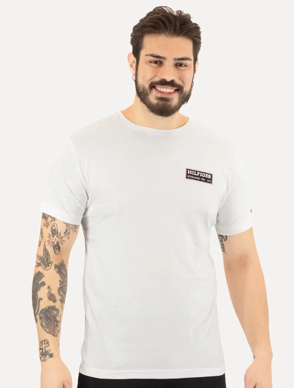Camiseta Tommy Hilfiger Masculina Regular Printed Badge Color Branca — imagem 1