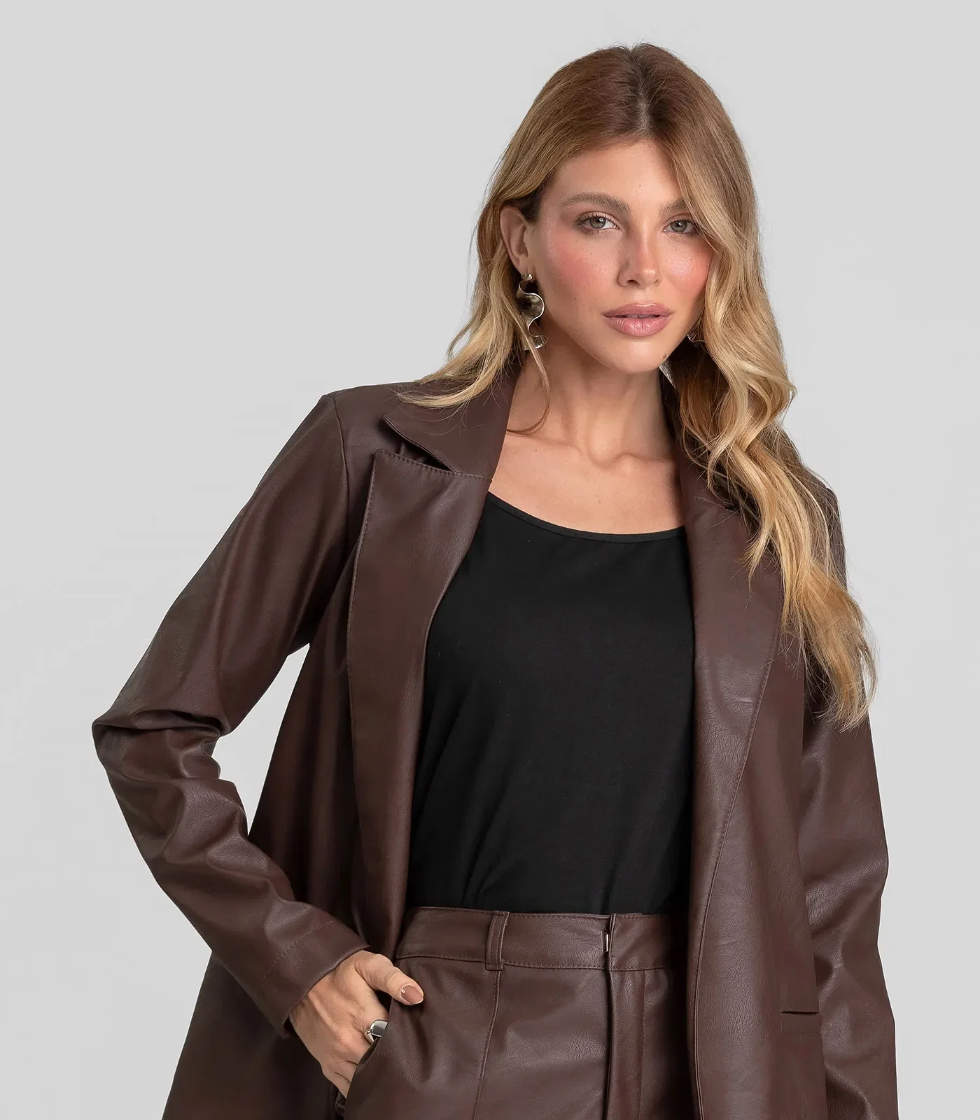 Blazer Feminino Courino Basic Dianna Marrom