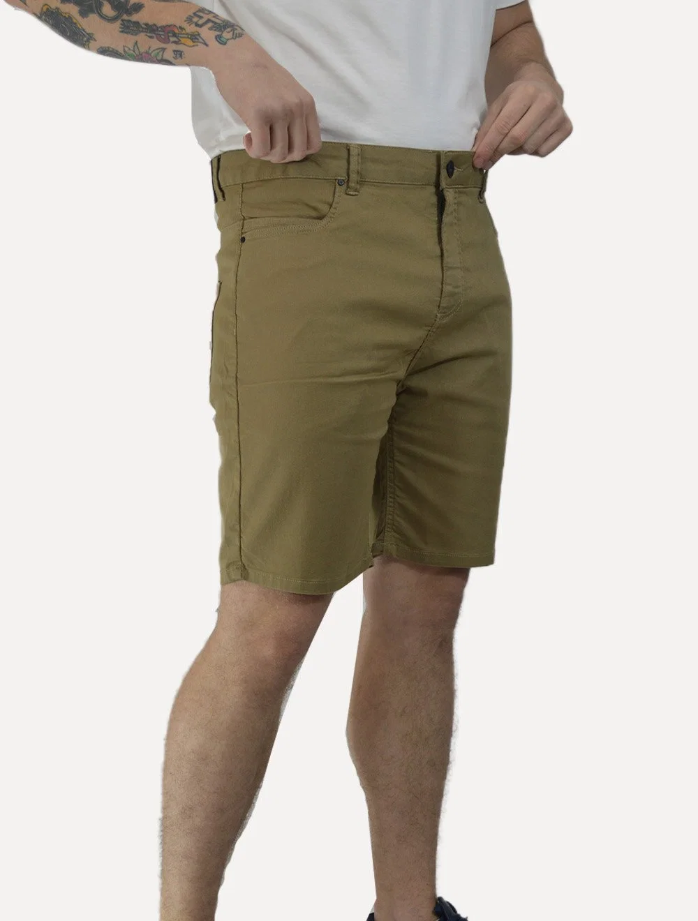 Bermuda Reserva Masculina Sarja Color Marrom Escuro