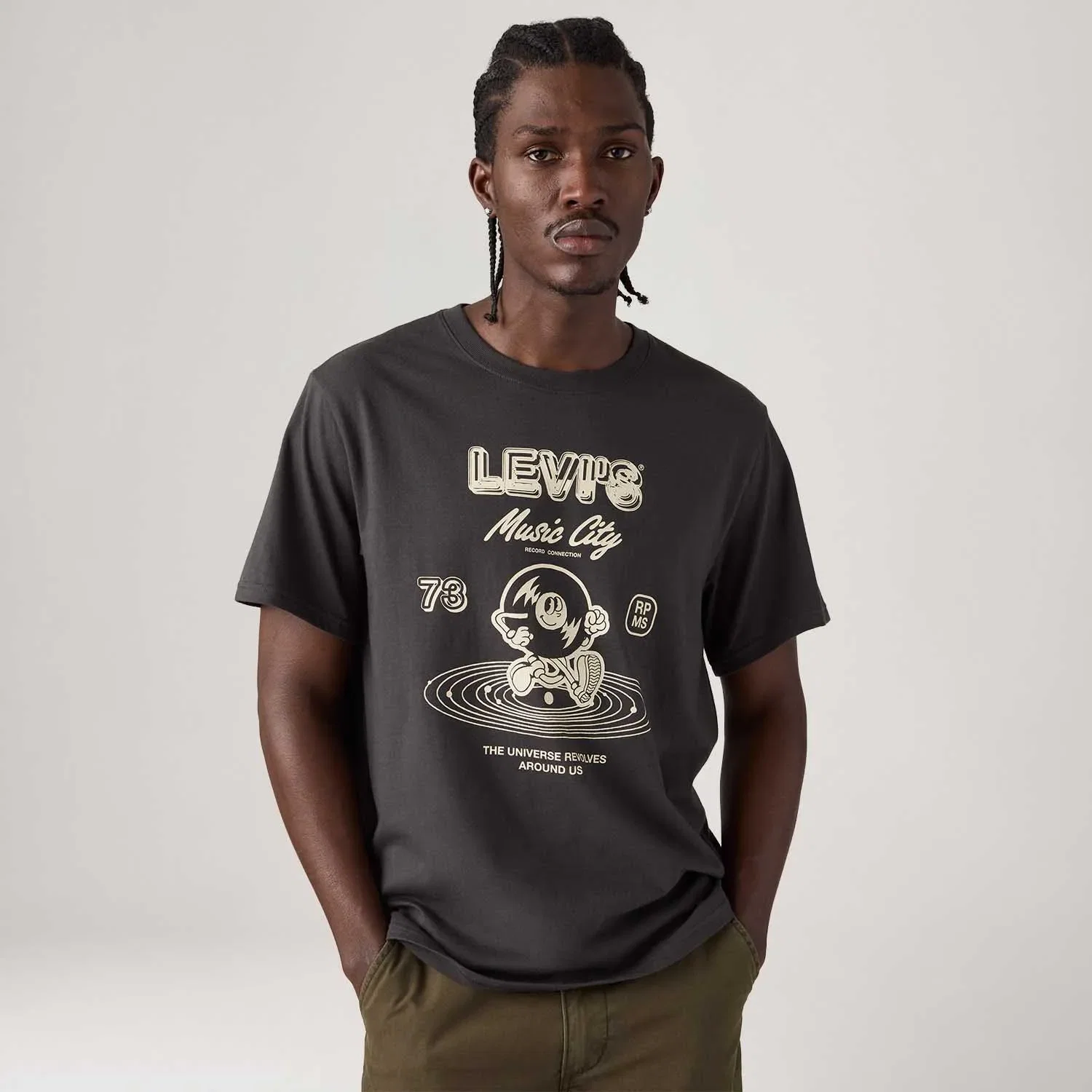 Camiseta Levi's® Relaxed Tee Preta Manga Curta — imagem 1