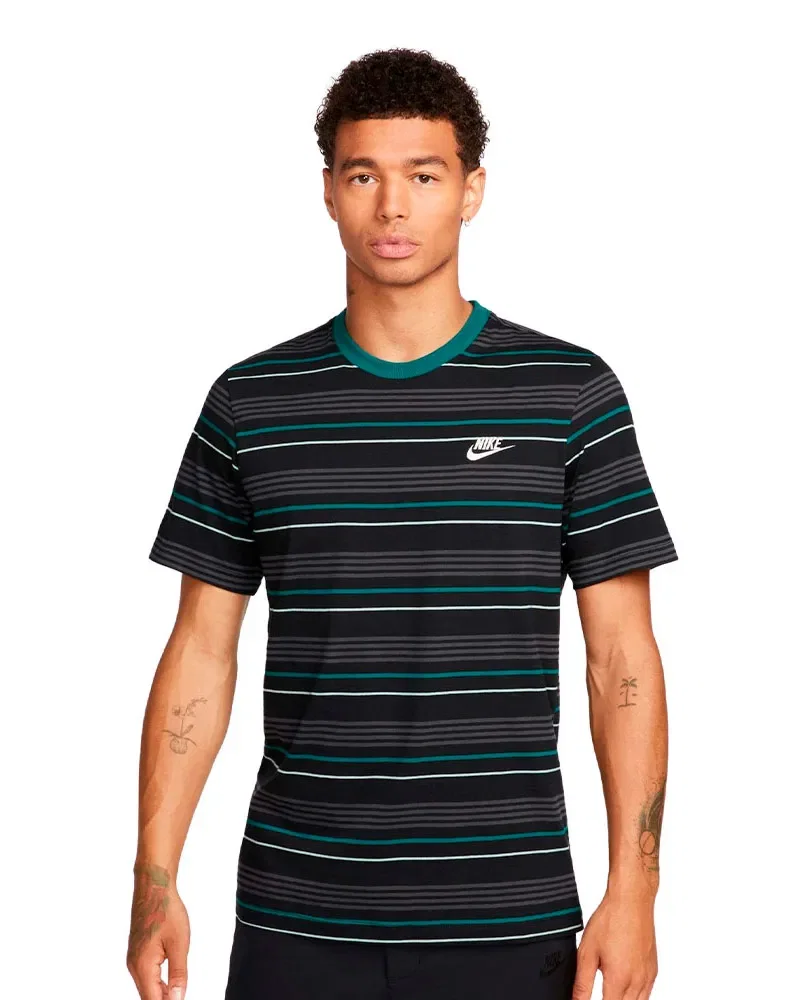 Camiseta Nike Club Masculina — imagem 1