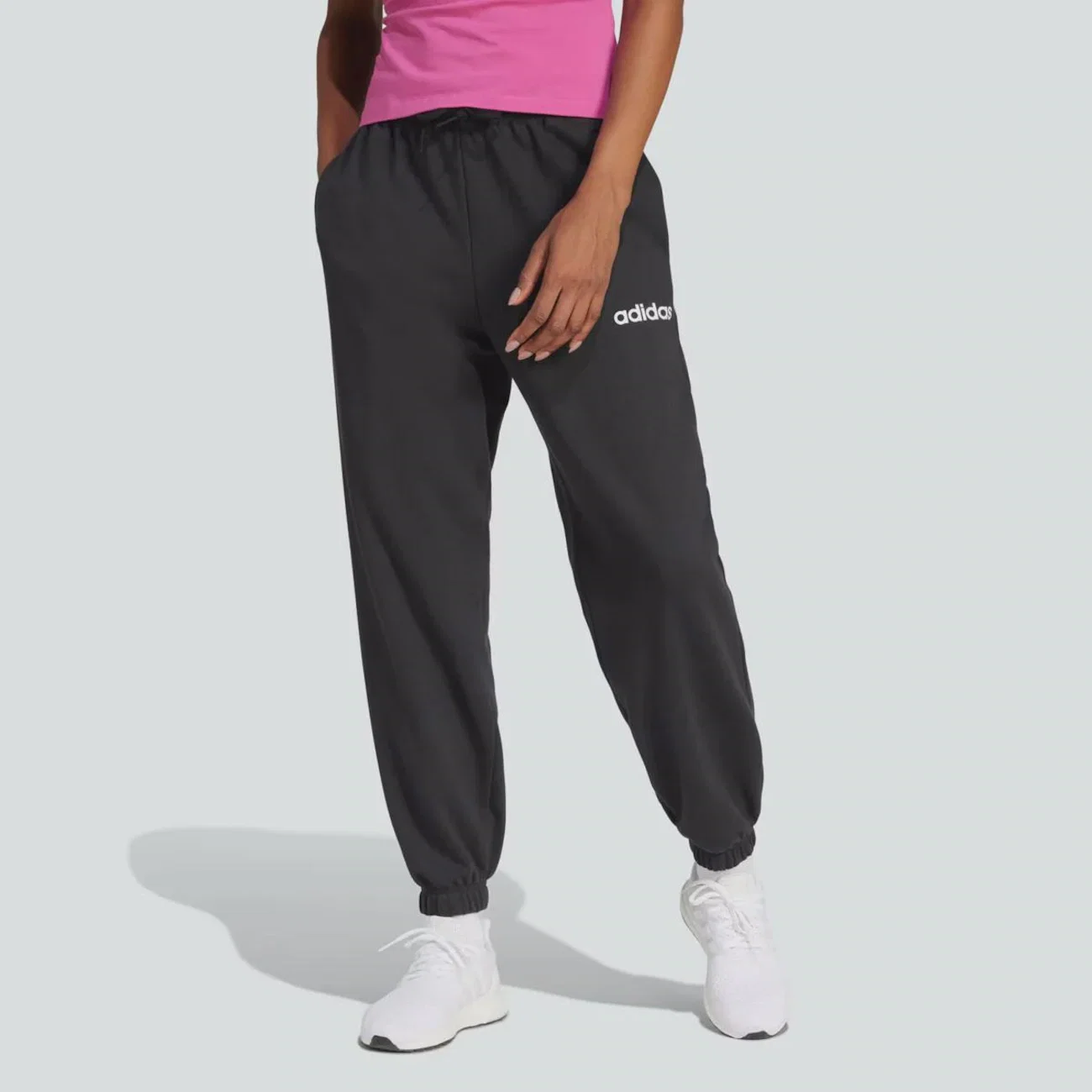 Calça Adidas Essentials Logo Feminina — imagem 1