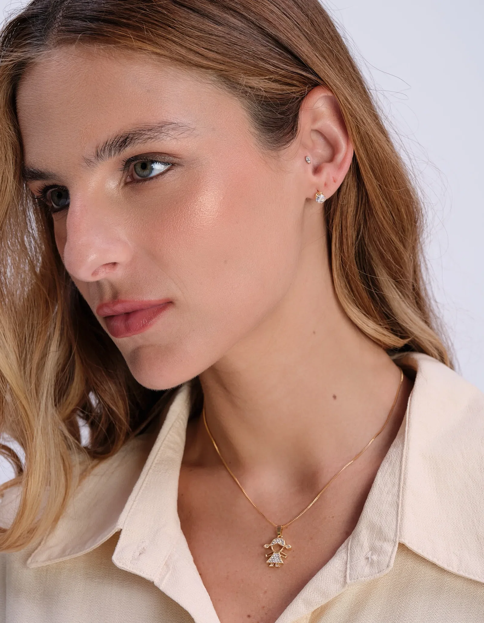Kit Brinco e Colar Pingente Menina - Dourado