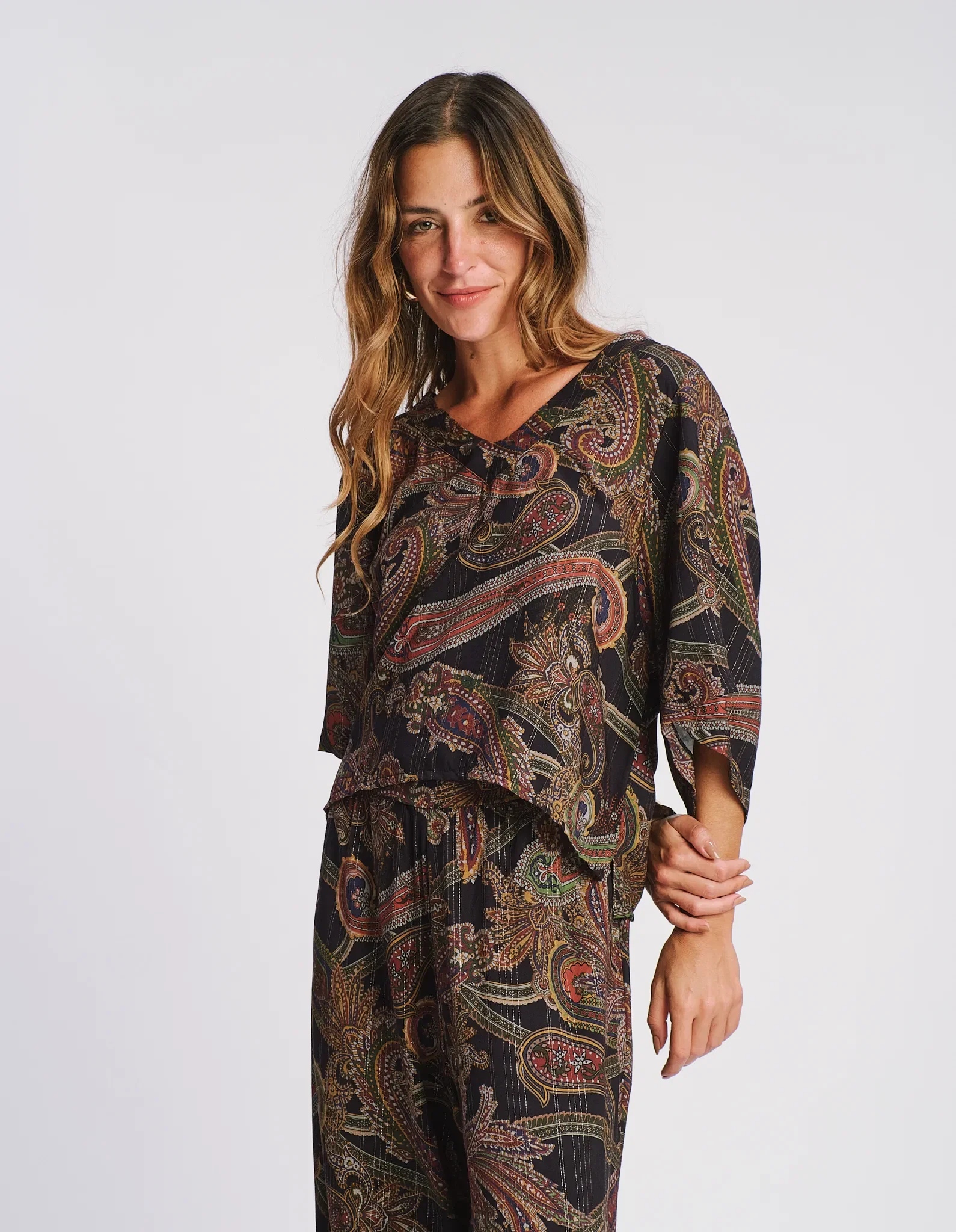 Blusa Ampla Estampada Paisley Lurex - Azul Marinho