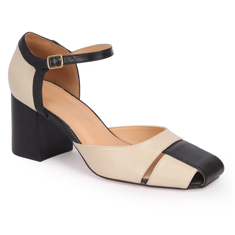 Scarpin Couro Recortes Tornozeleira 7cm