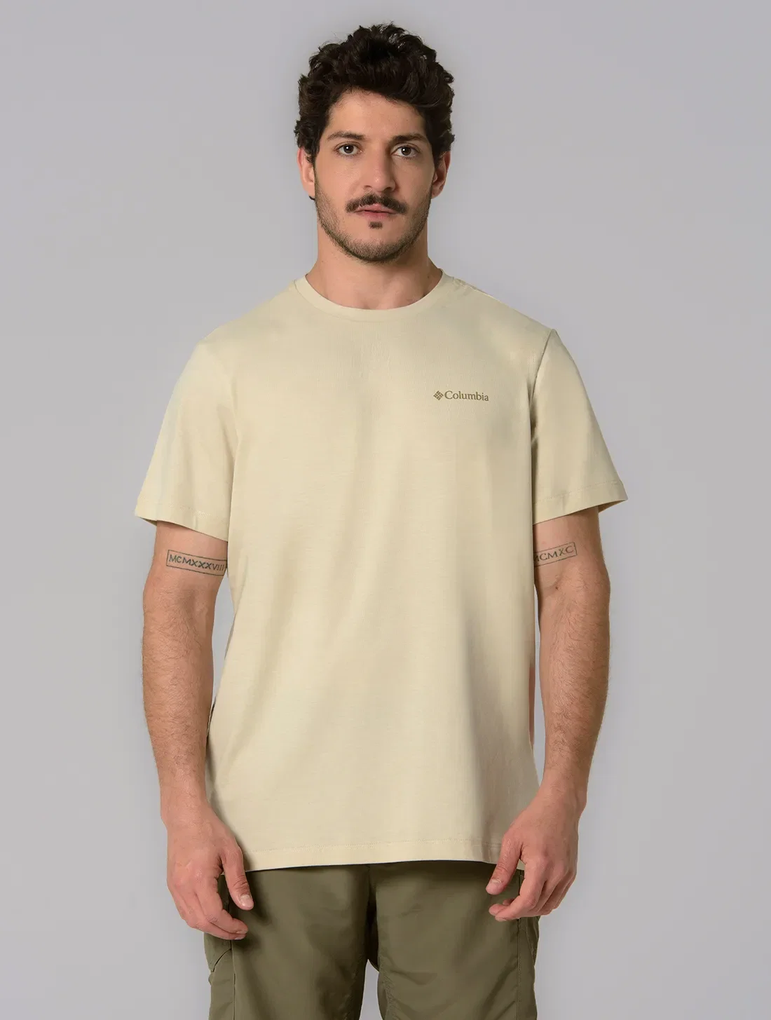 Camiseta Columbia Masculina Button Badge — imagem 1