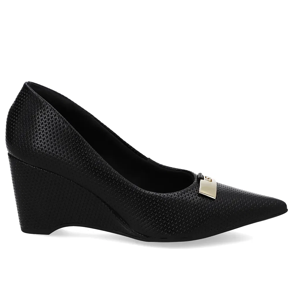 Scarpin Couro Preto Enfeite Chapa — imagem 1