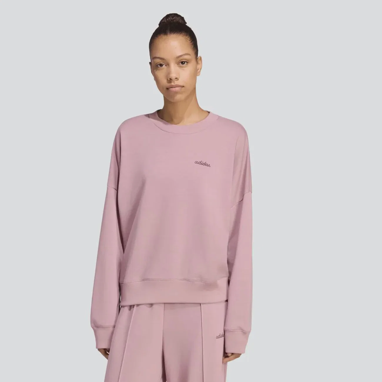 Blusão de Moletom Adidas Seasonals Feminino — imagem 1