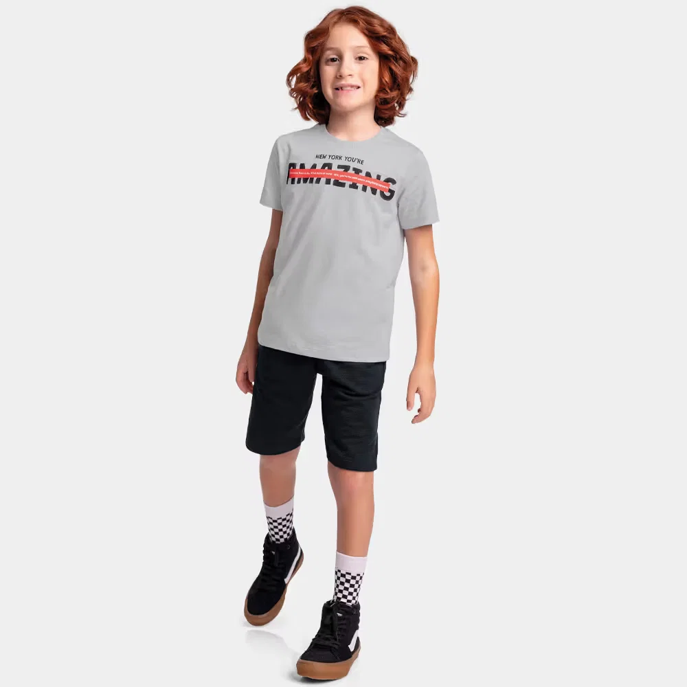 Conjunto camiseta amazing e bermuda em moletinho lótus